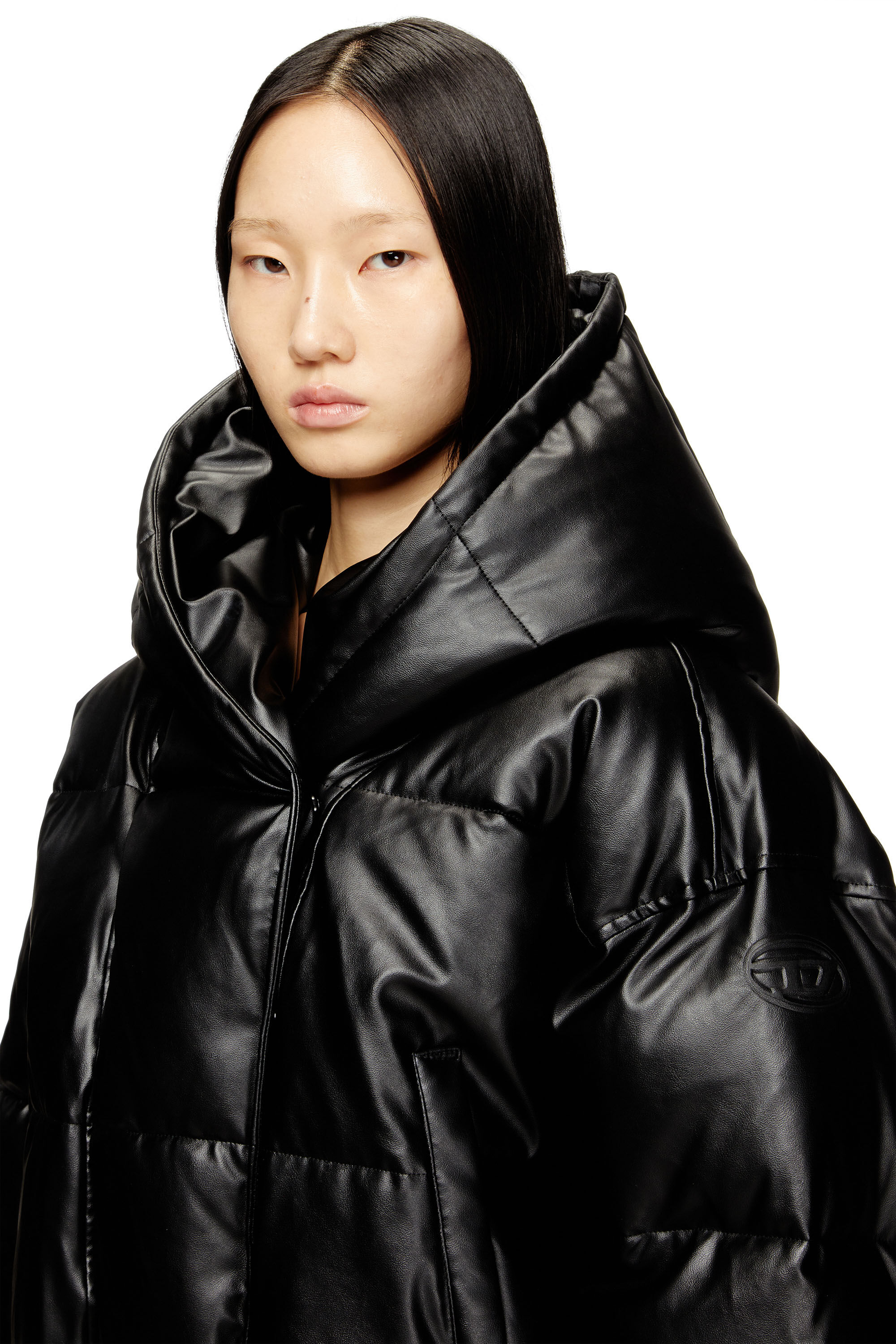 Women's Hooded puffer jacket in coated fabric | Black | Diesel
