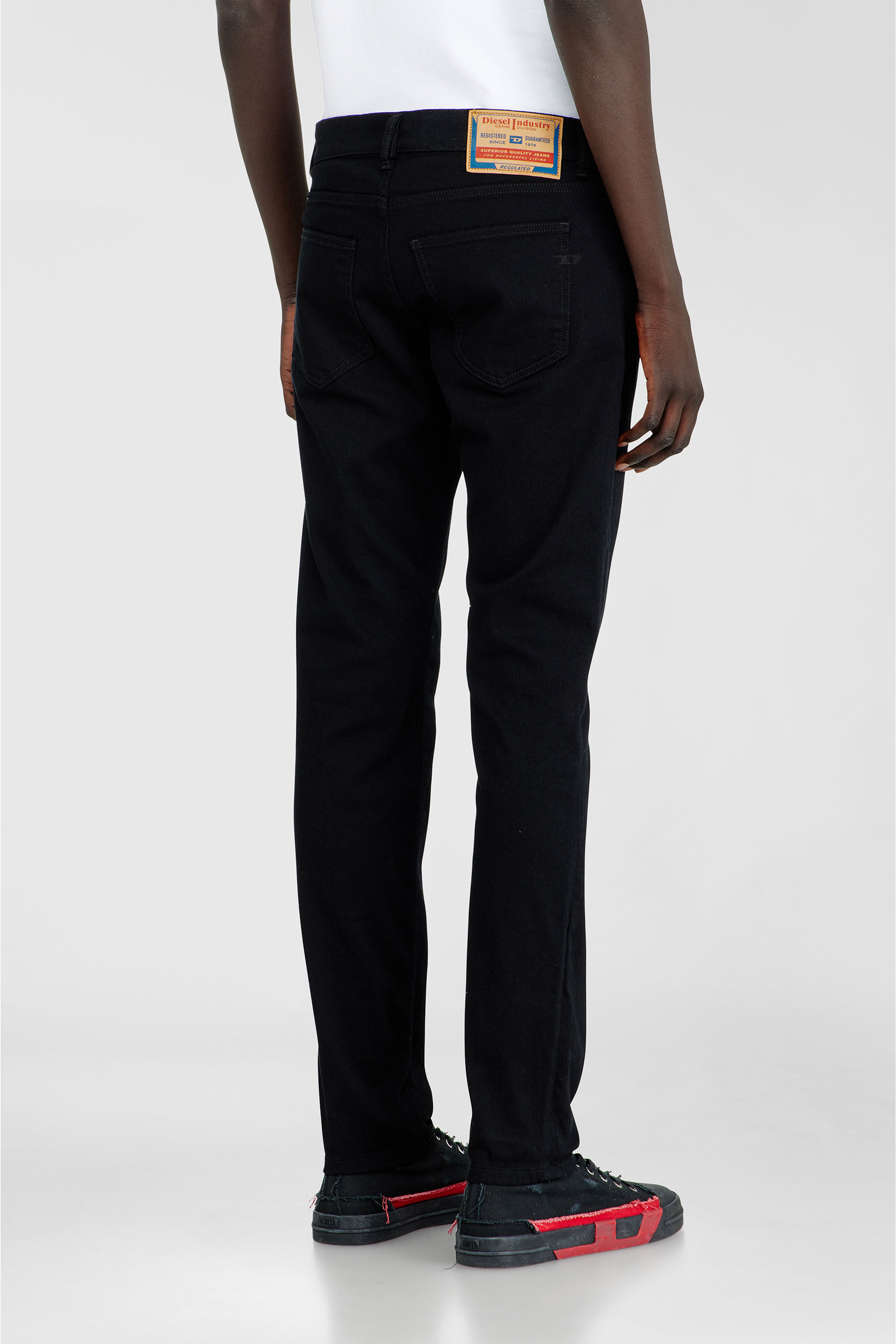 2019 D-STRUKT Man Slim fit Jeans, stretch denim | Black/Dark grey