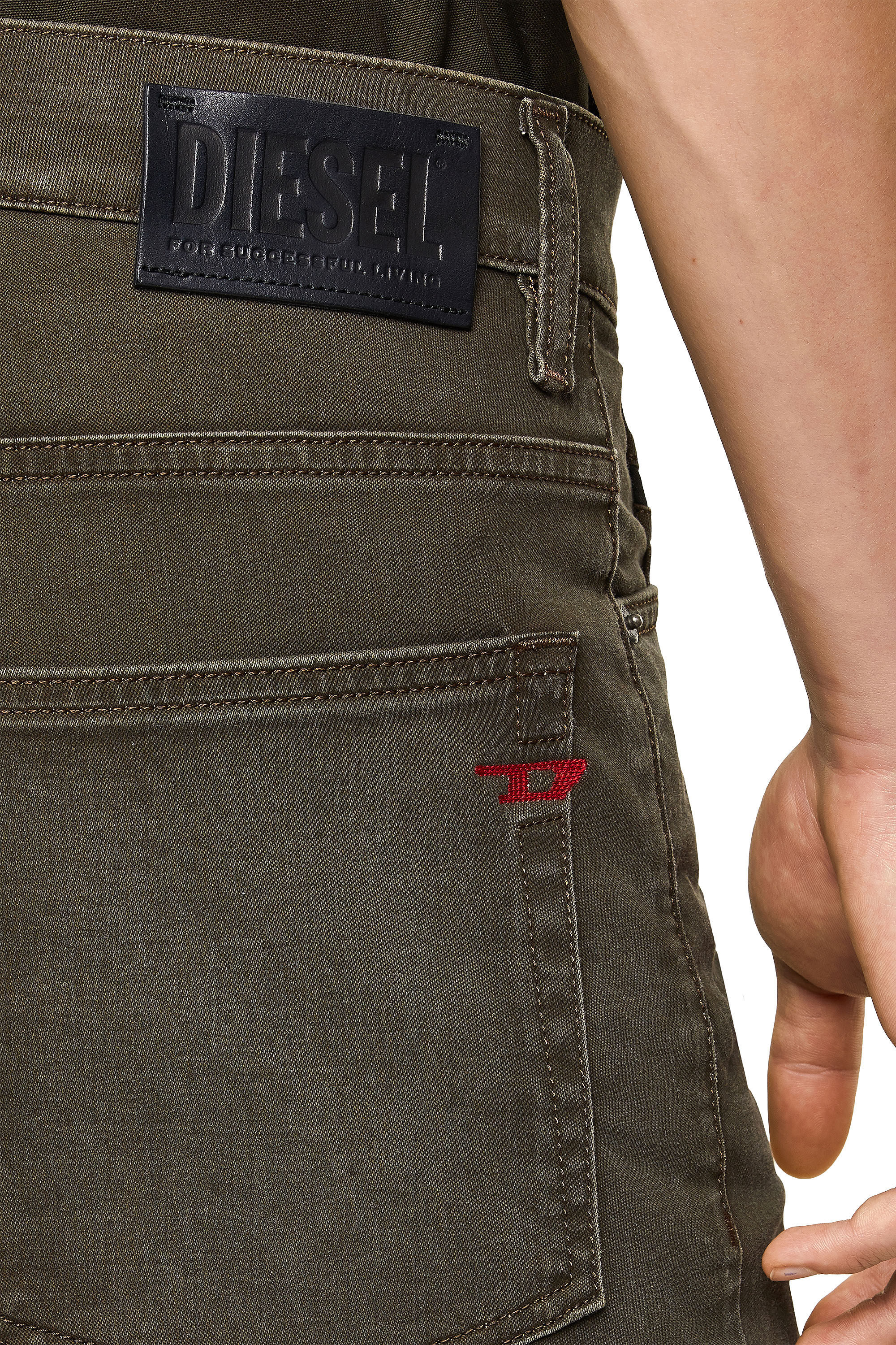 D-Fining 0699P Man: Tapered Coloured Jeans | Diesel®