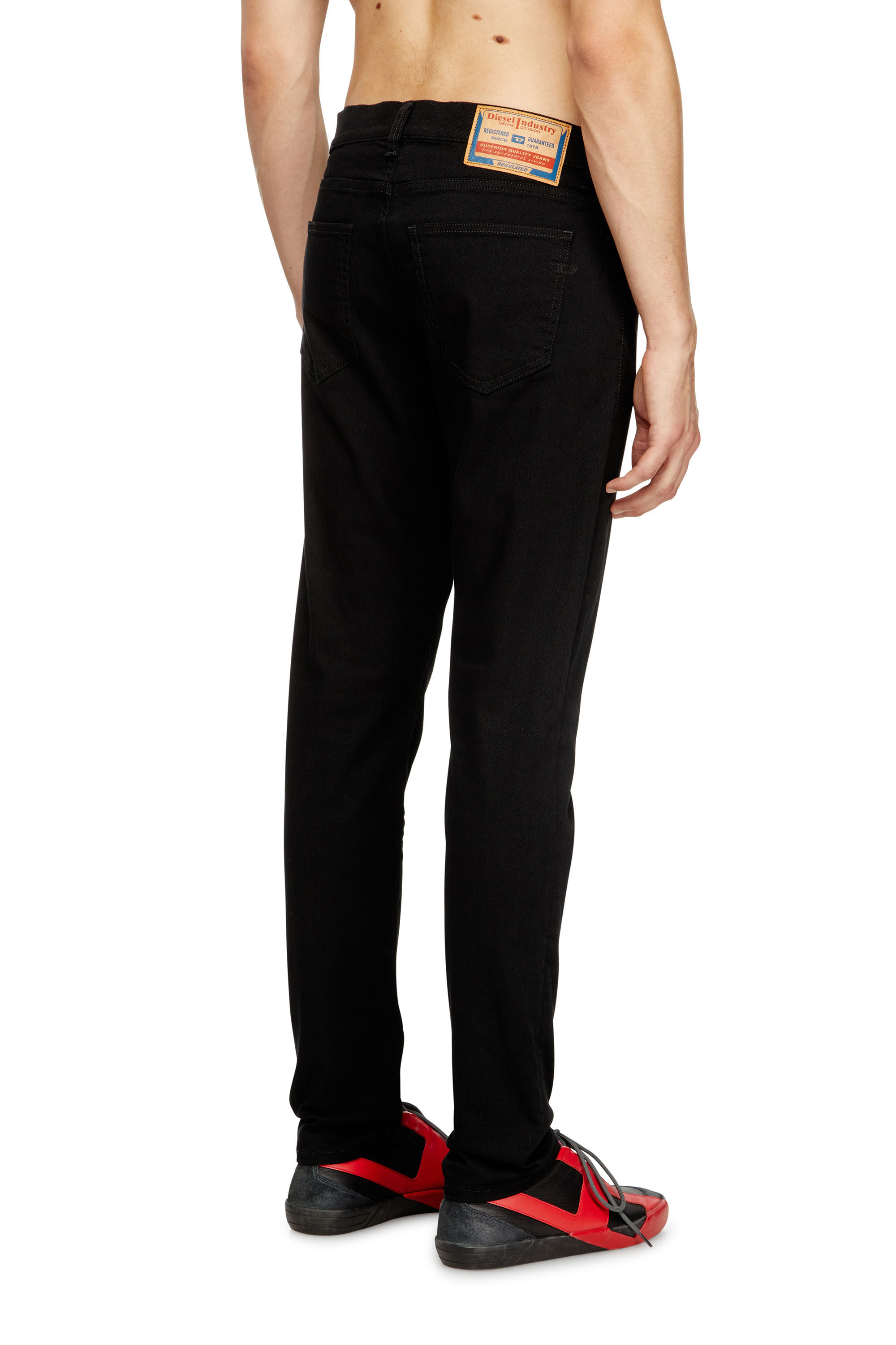 ☆BADBLOOD☆ 2019 D STRUCK DENIM PANTS BLACK A03558069YP02 2019 D-STRUKT Man Slim fit Jeans, stretch denim | Black/Dark