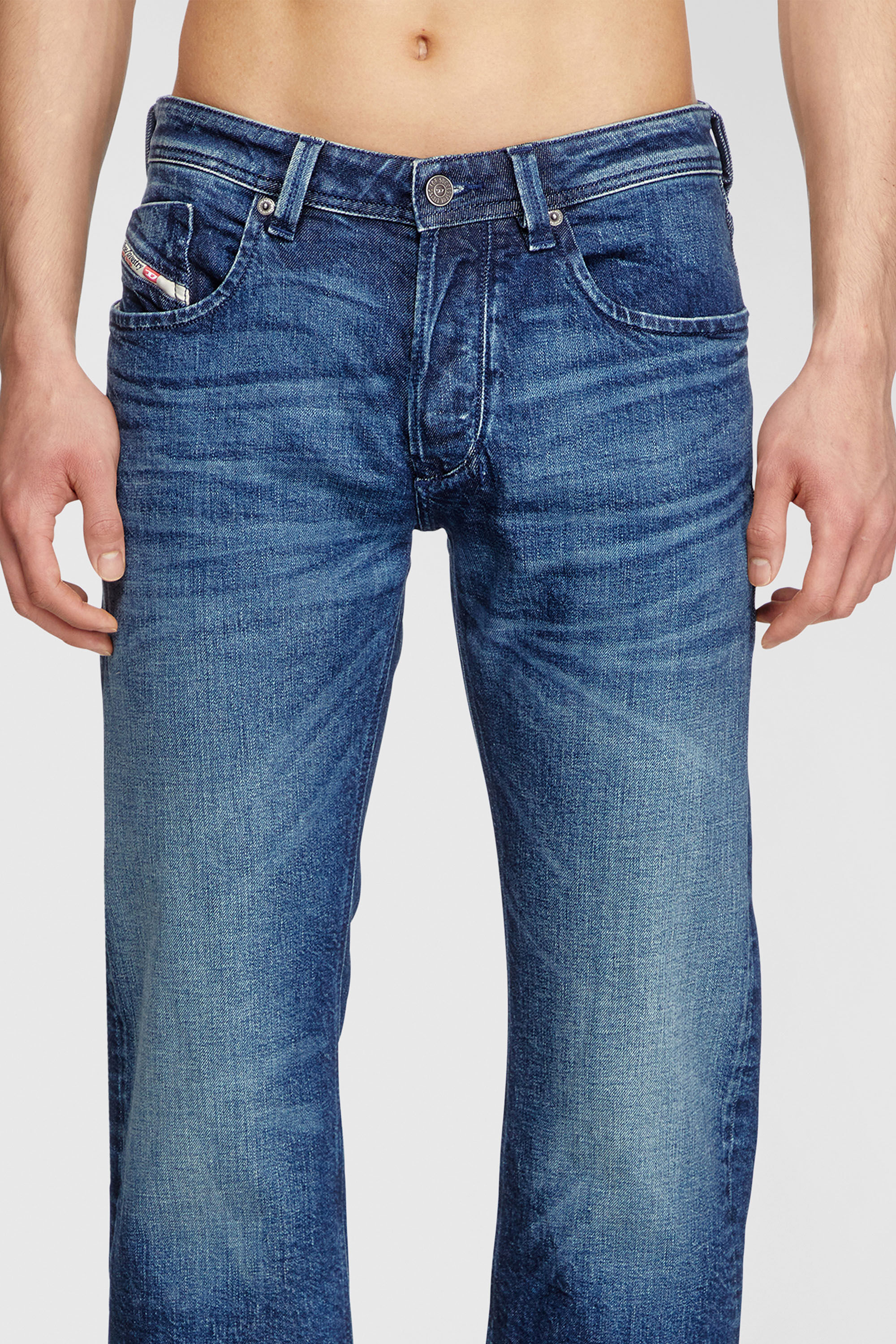 Men's Regular Jeans | Low Waist 1985 LarkeeDark Blue | Diesel TR