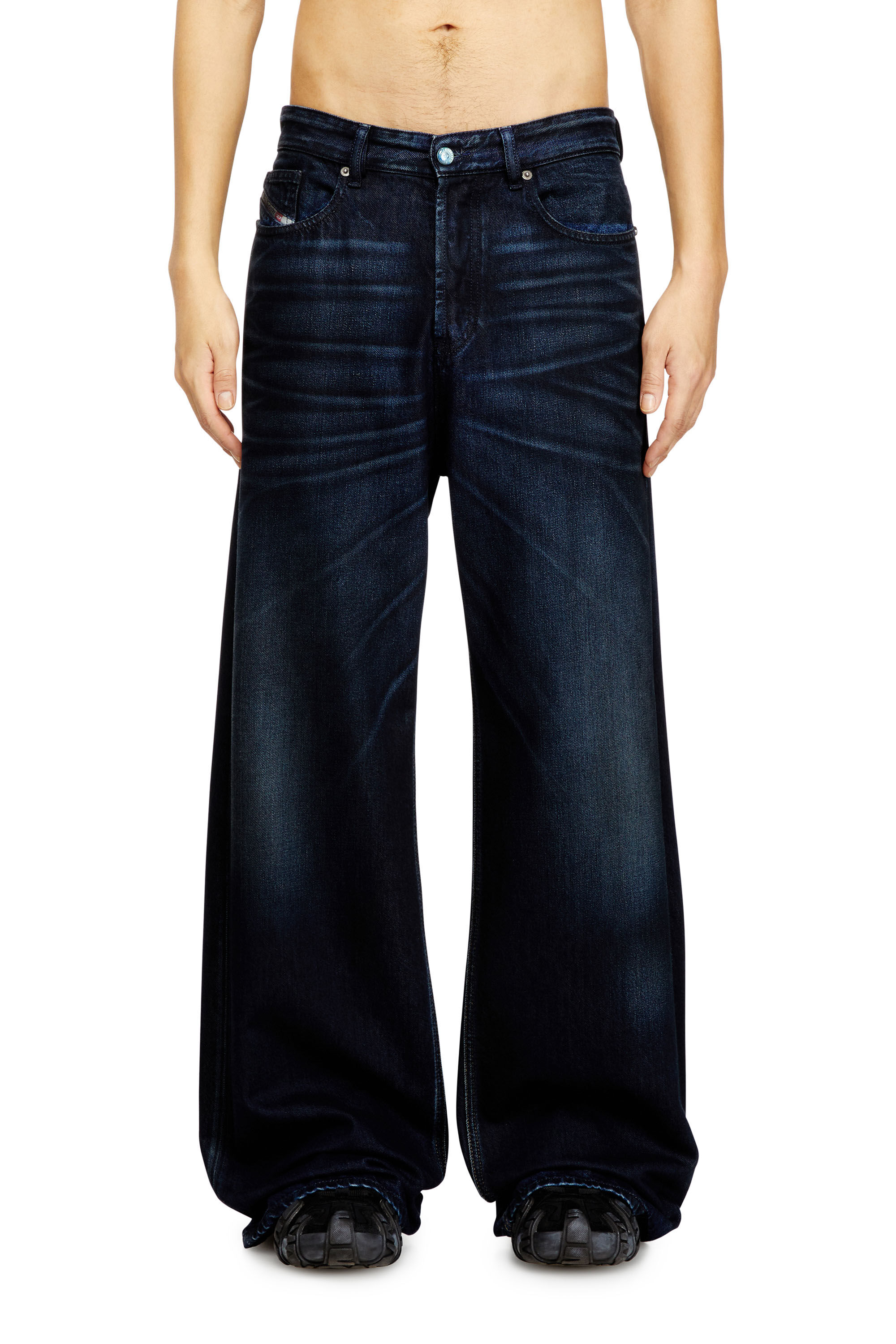 Men's Relaxed Jeans | Low Waist D-RiseDark Blue | Diesel TR