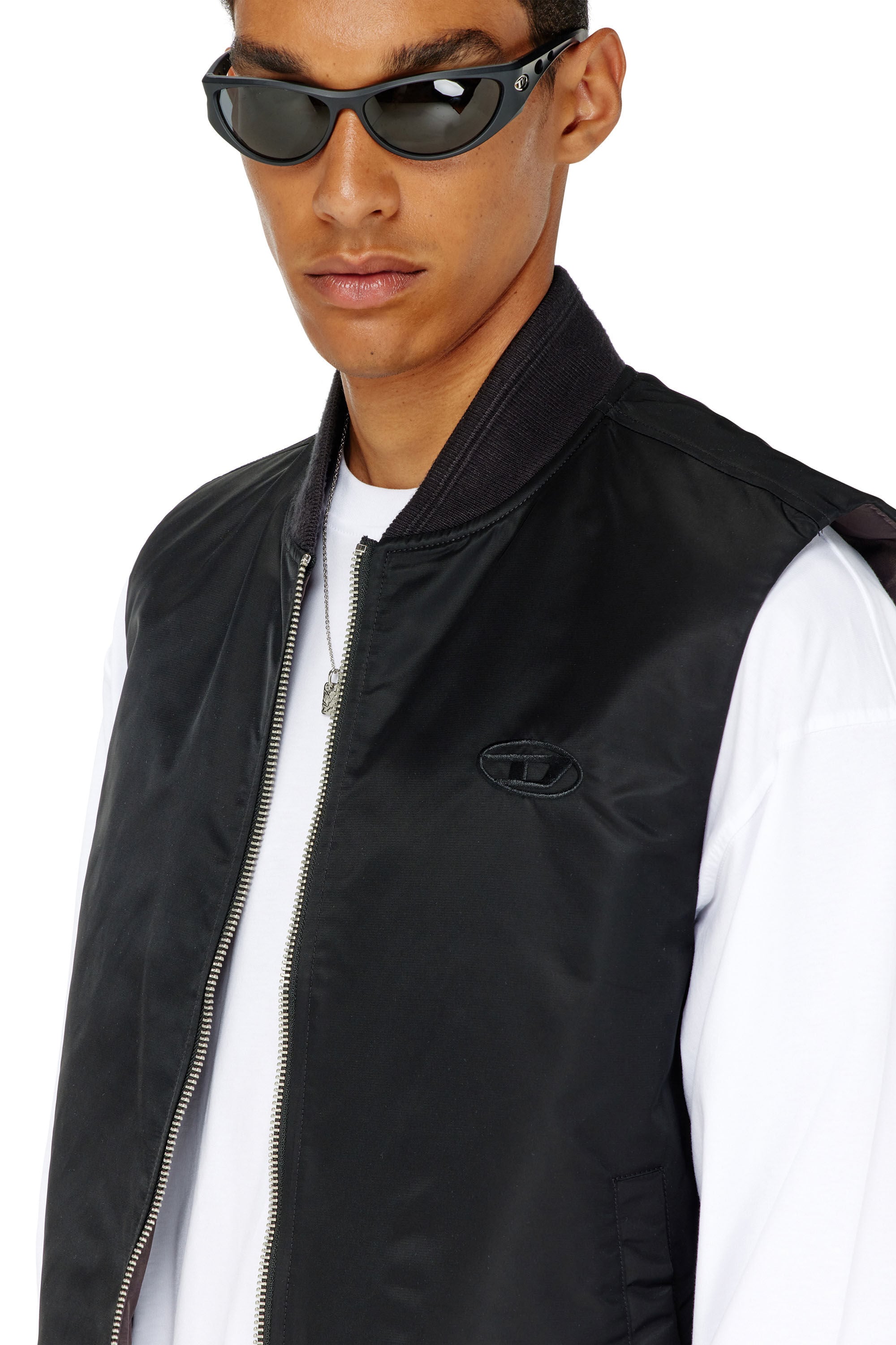 Men's Padded satin vest with Oval D embroidery | Black | Diesel TR