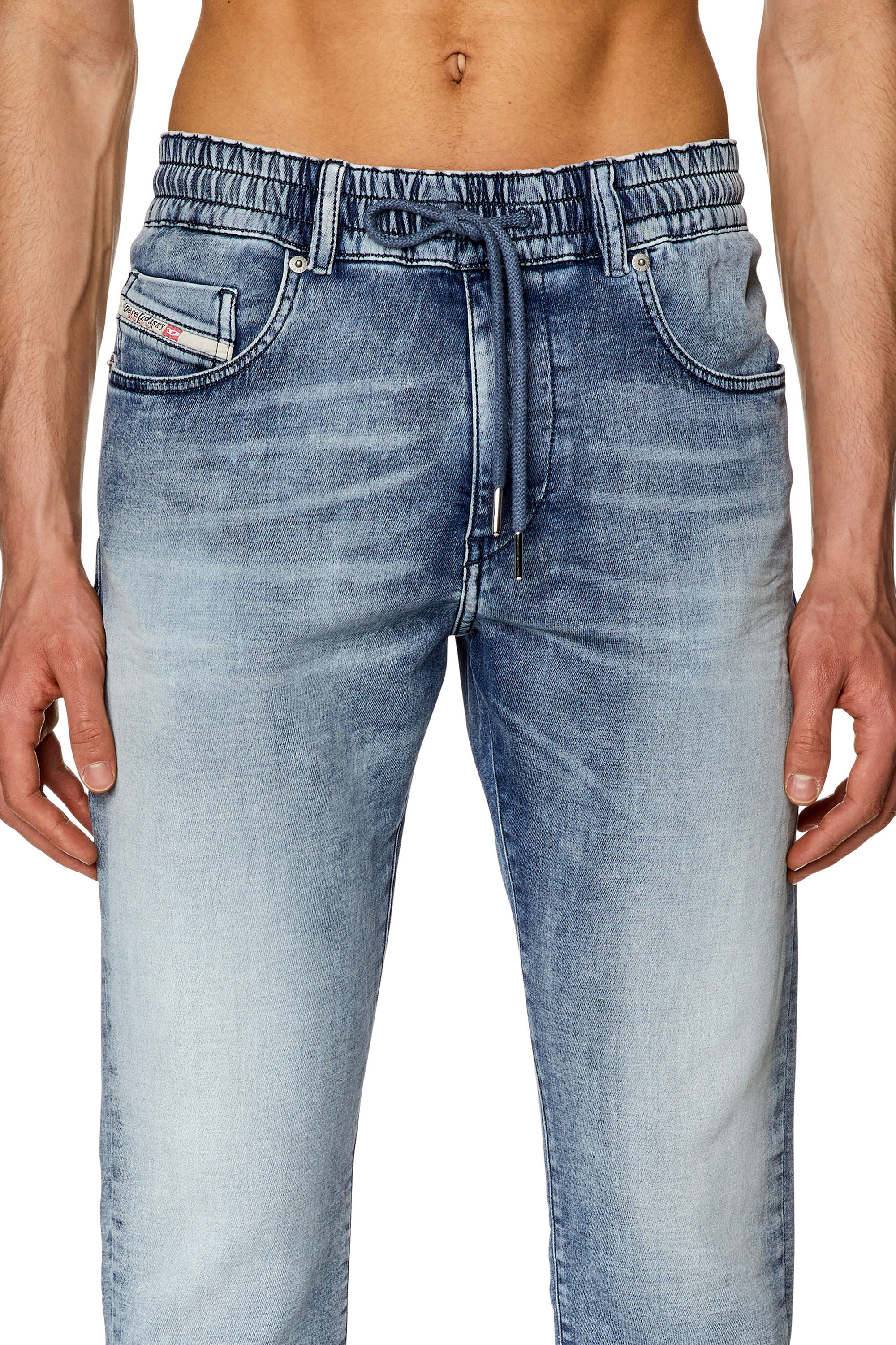 Men s Slim Jeans Medium blue Diesel 2060 D Strukt Joggjeans
