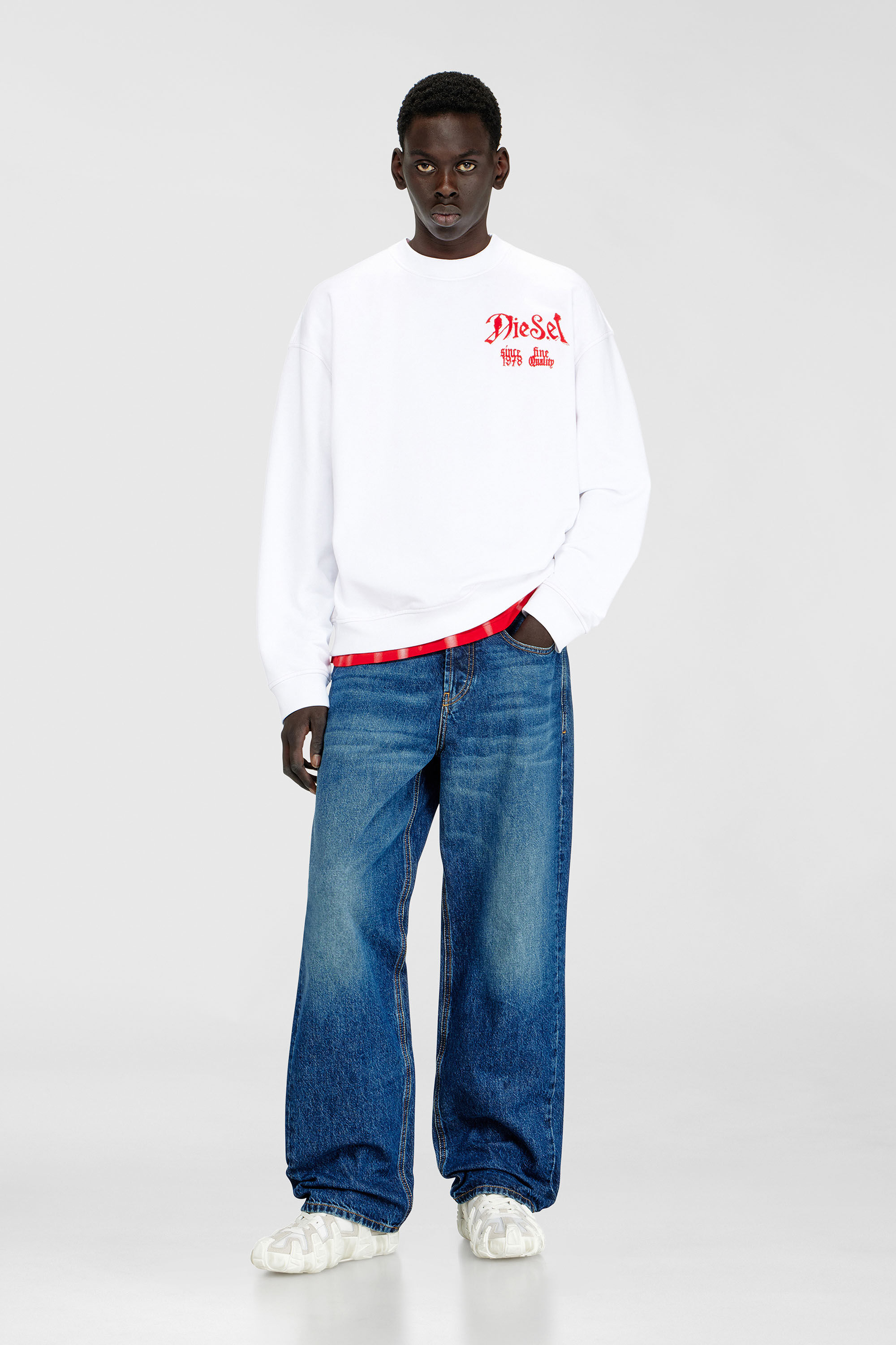 Men's Relaxed Jeans | Low Waist 2001 D-MacroMedium blue | Diesel TR