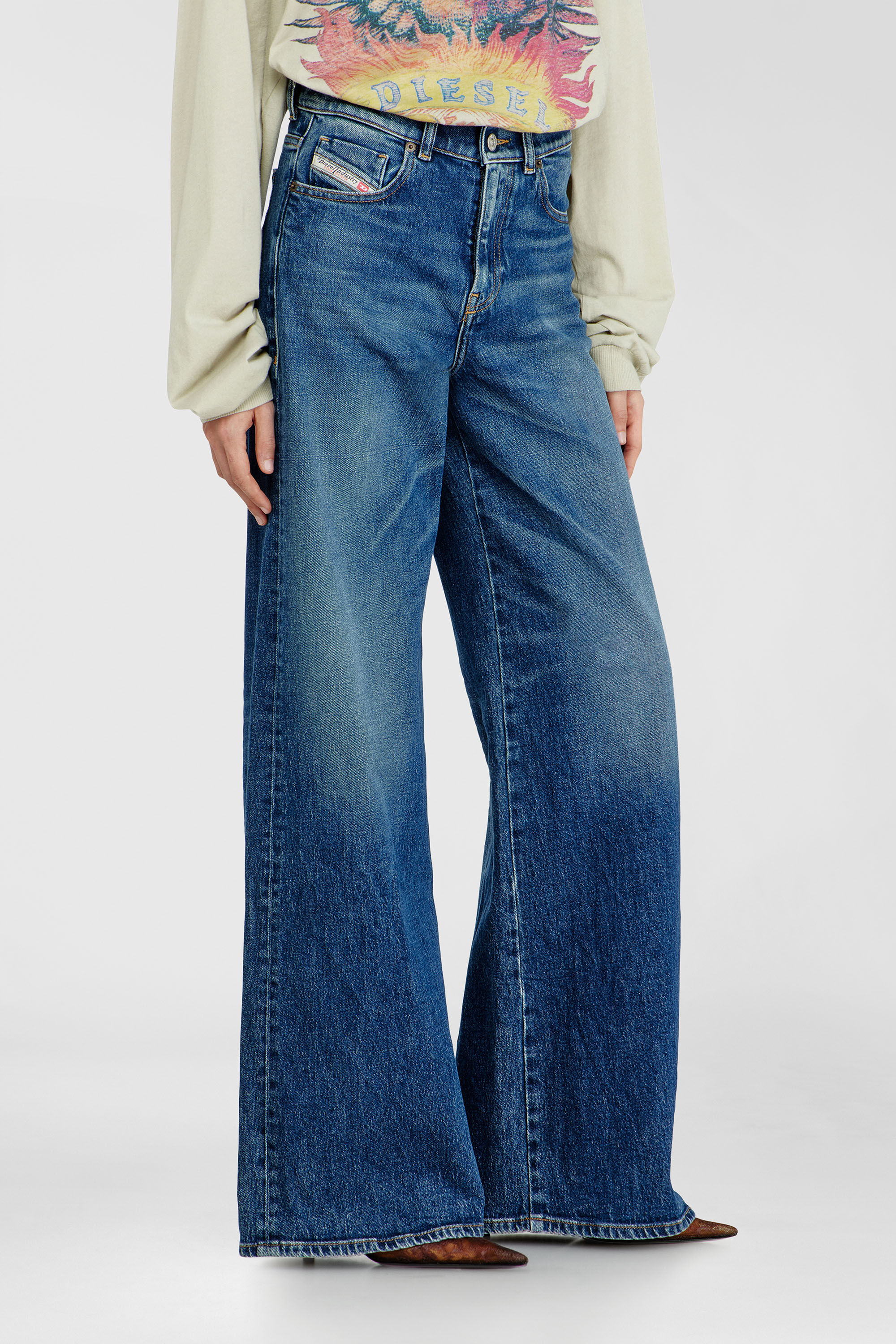 Women's Flare Jeans | Regular Waist 1978 D-Akemi | Medium blue