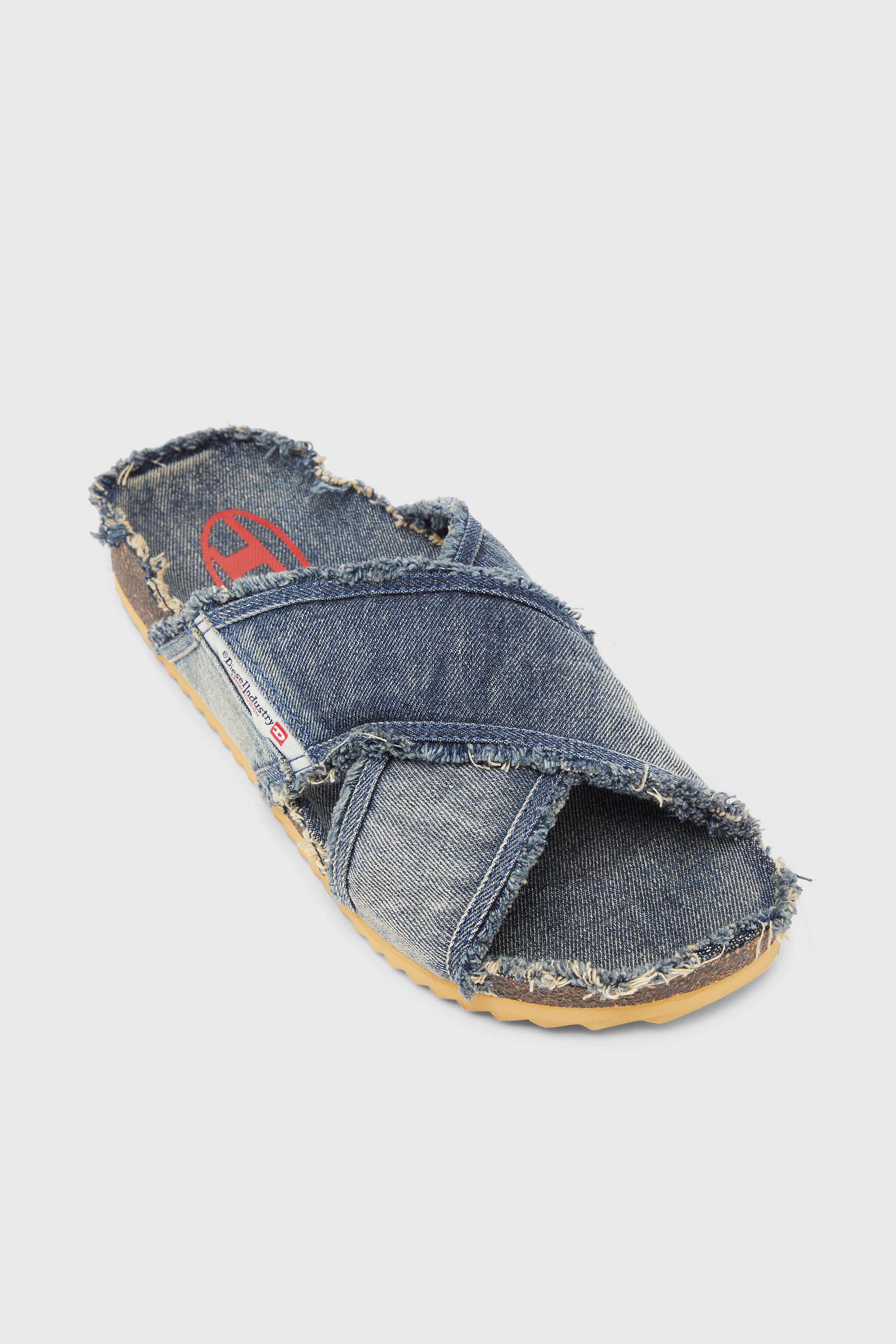 diesel WOODSTOCK デニム風バックル付きサボサンダル　箱あり Men's D-Woodstock-Crossover slides in frayed denim | Blue | Diesel TR