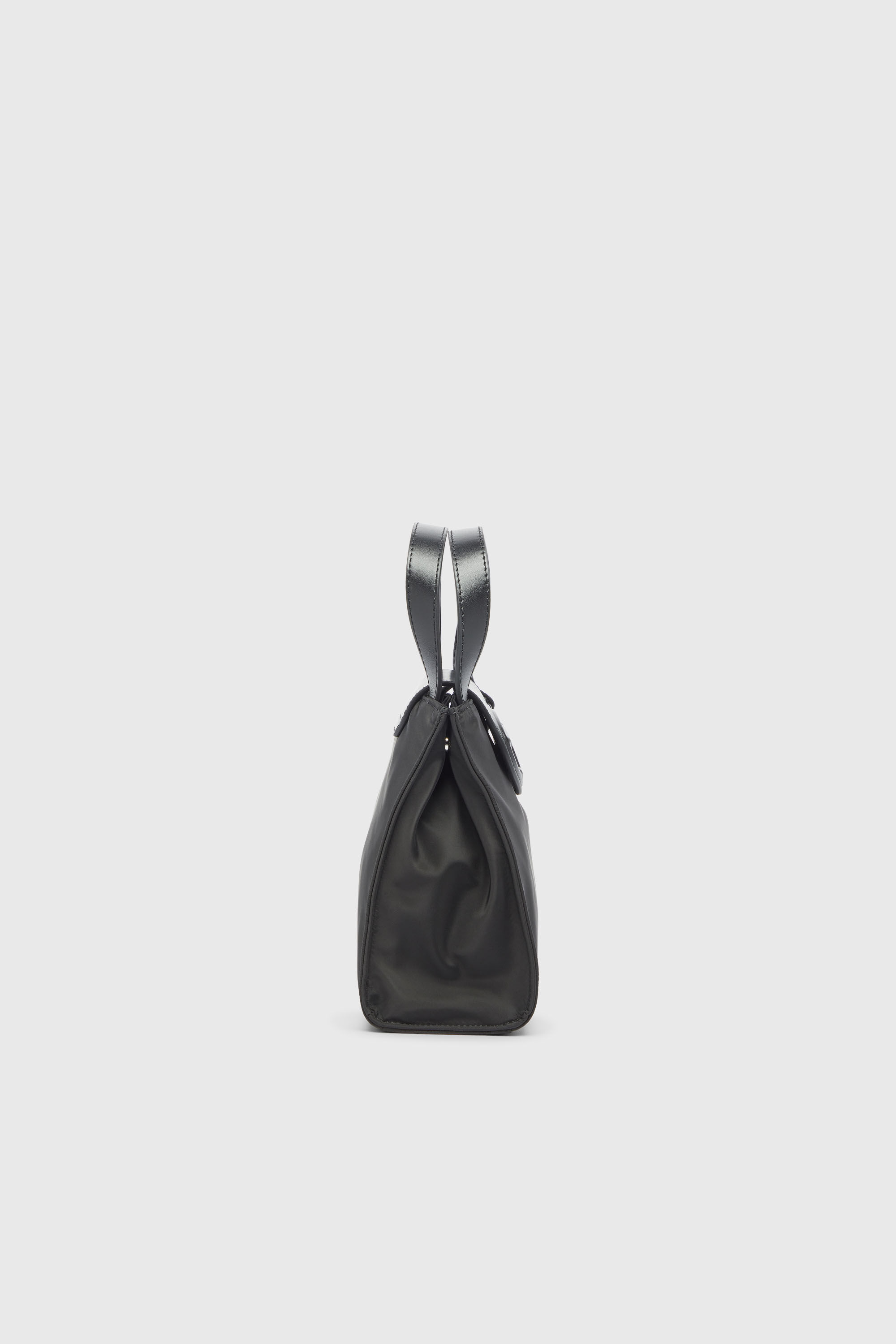 Women's 1DR - Handbag in nylon and leather | Black | Diesel