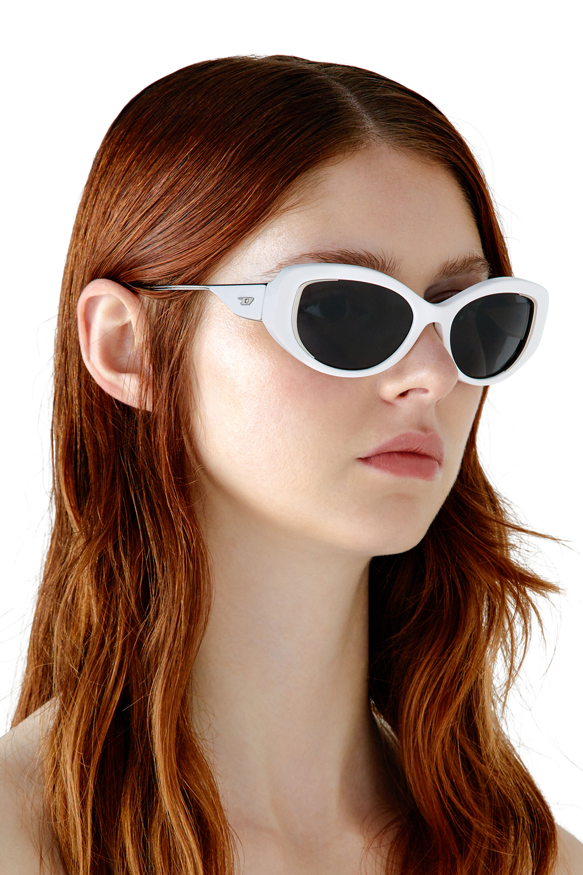 Women s Cat eye style sunglasses White Diesel