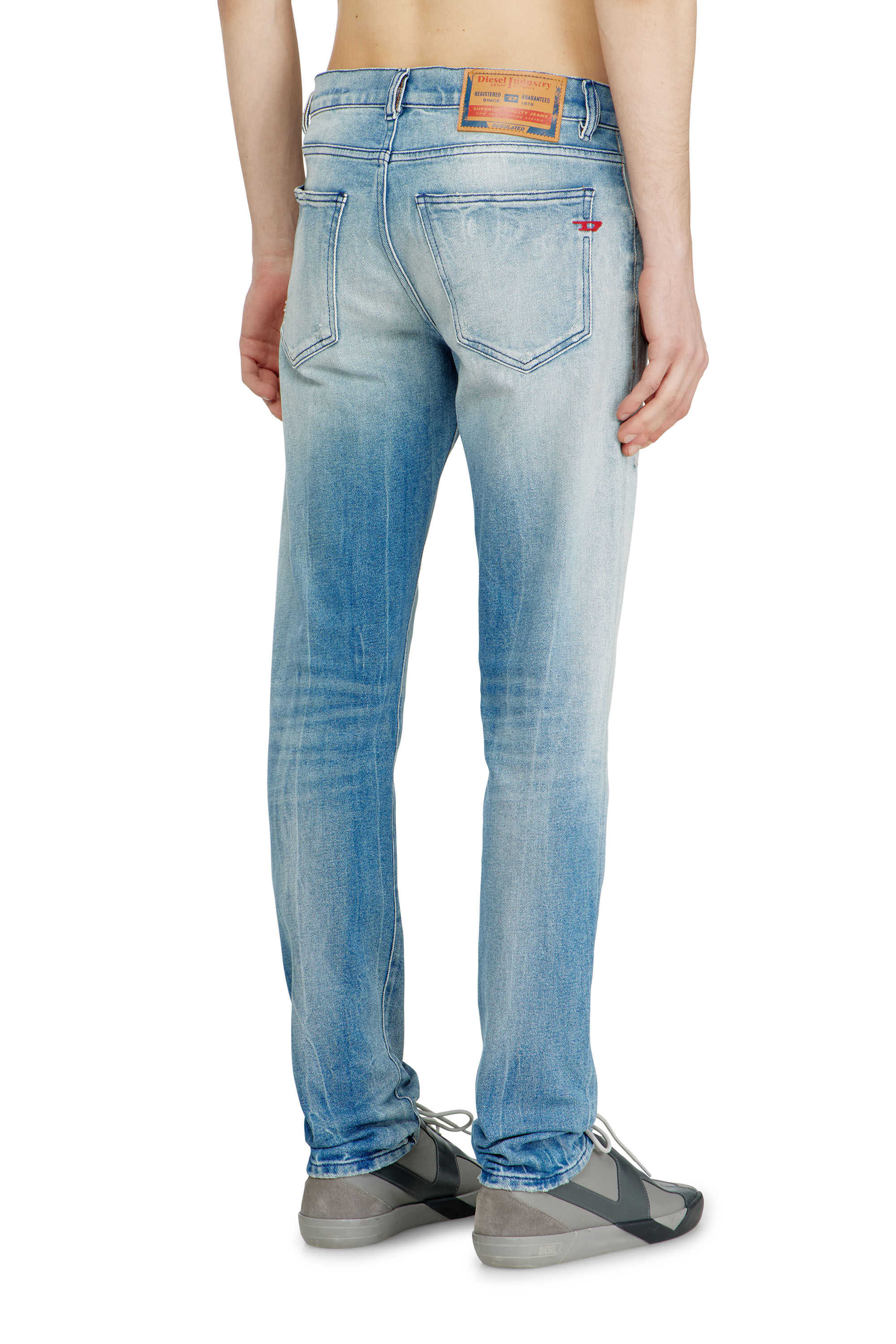 新品　ディーゼル　2019 D-STRUKT　ジーンズ　38　スリムスタイル Men's Slim Jeans | Regular Waist 2019 D-StruktLight Blue | Diesel TR