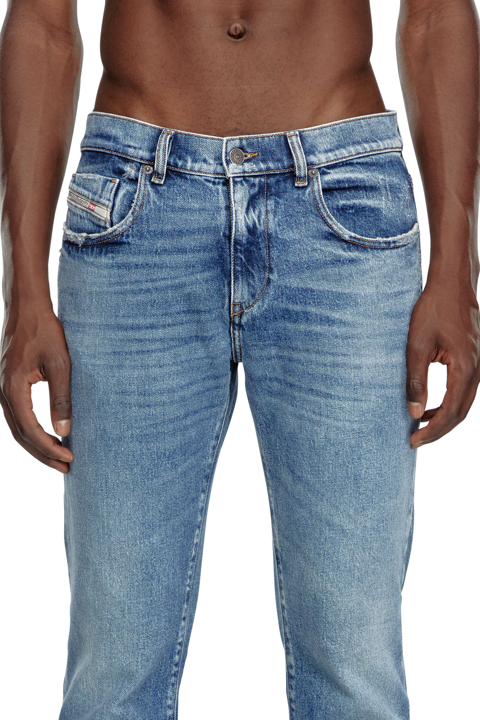 2019 D-STRUKT Man: Essential Slim Medium blue Jeans | Diesel