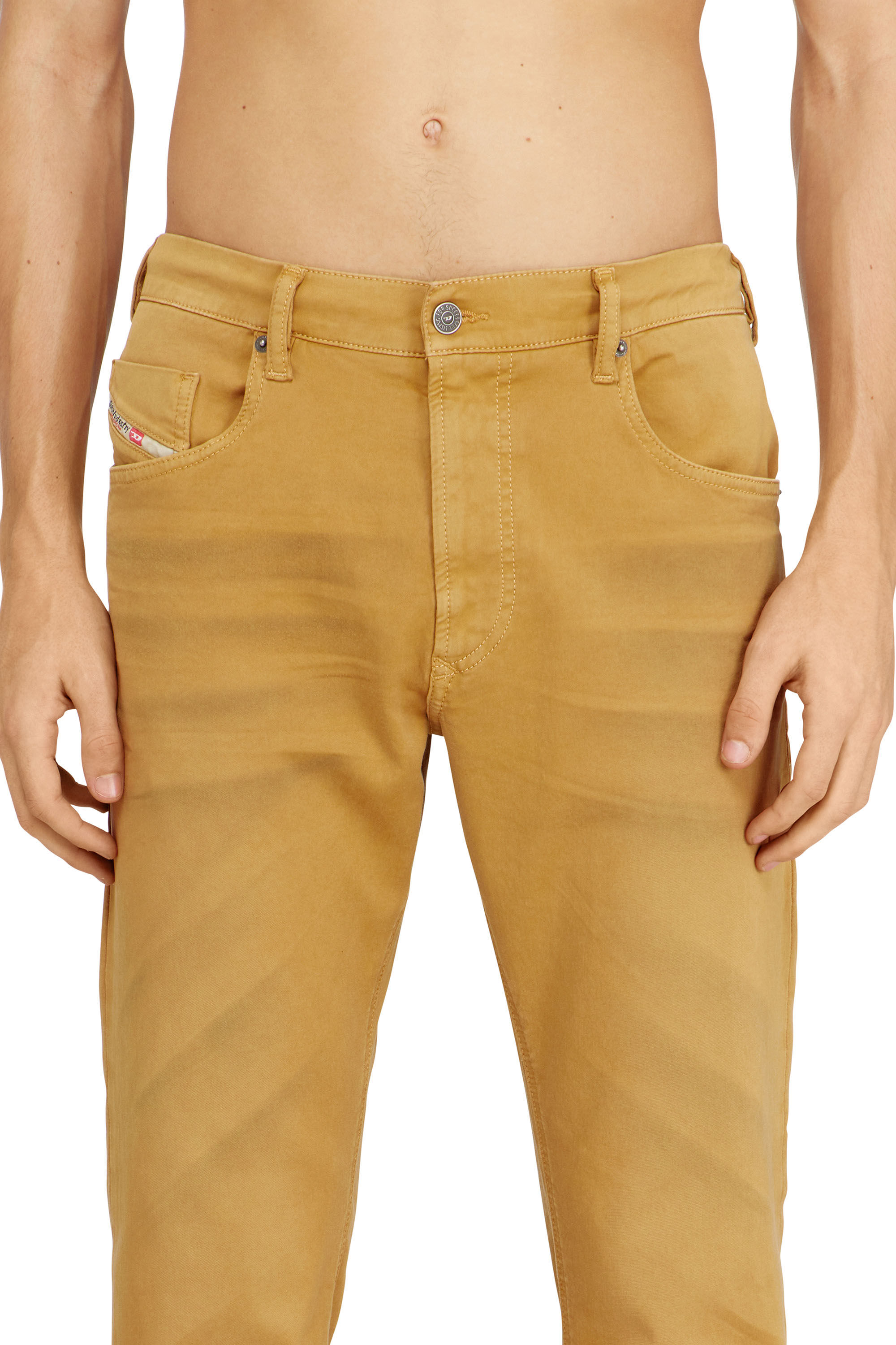 Diesel - Man's Regular 2032 D-Krooley-BW Joggjeans&reg; 0670M, Beige - 5