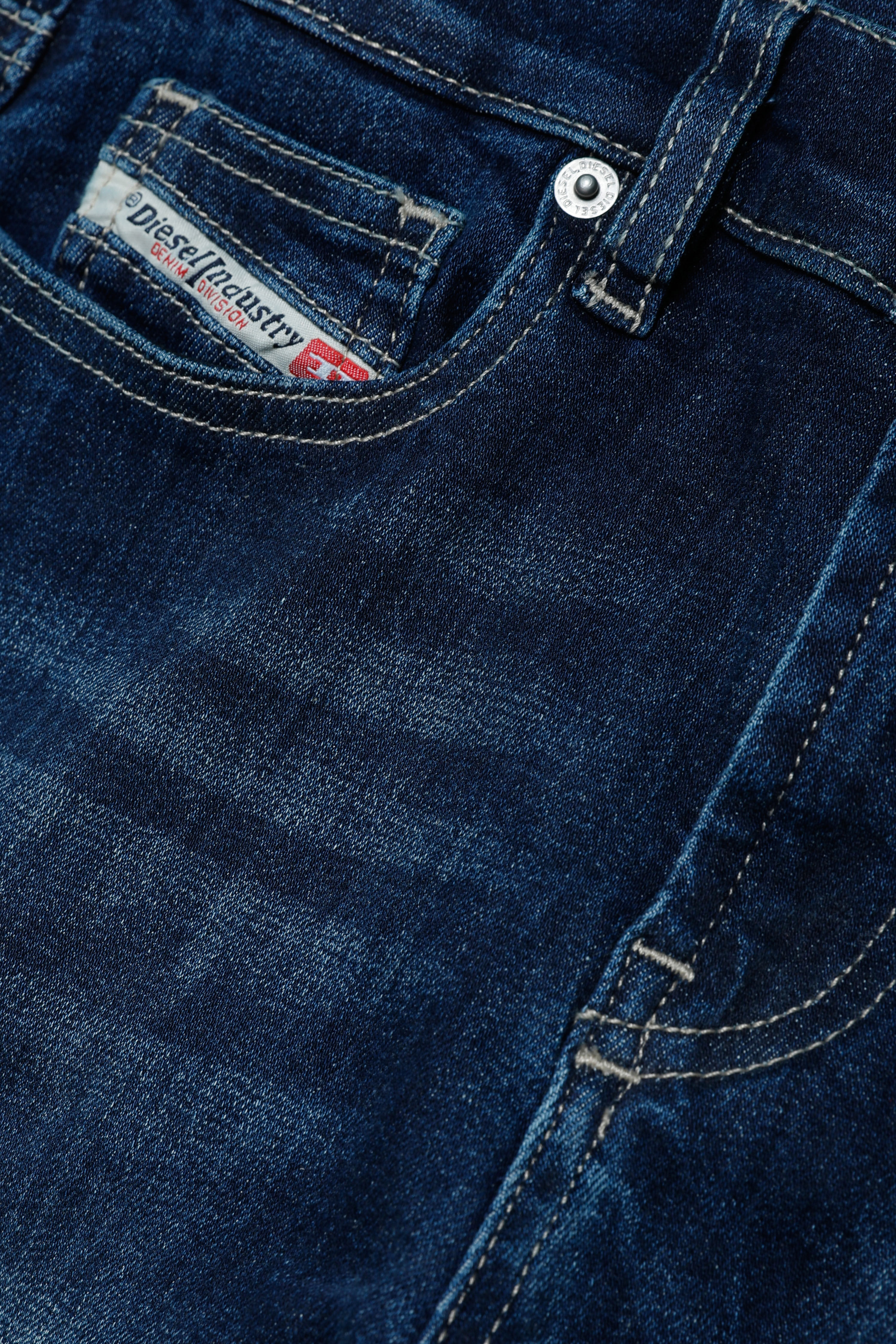Jeans on sale diesel 2020