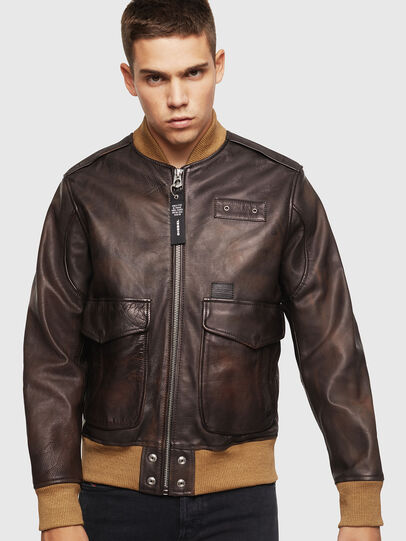 L-OIUKI Men: Aviator jacket in aged leather | Diesel