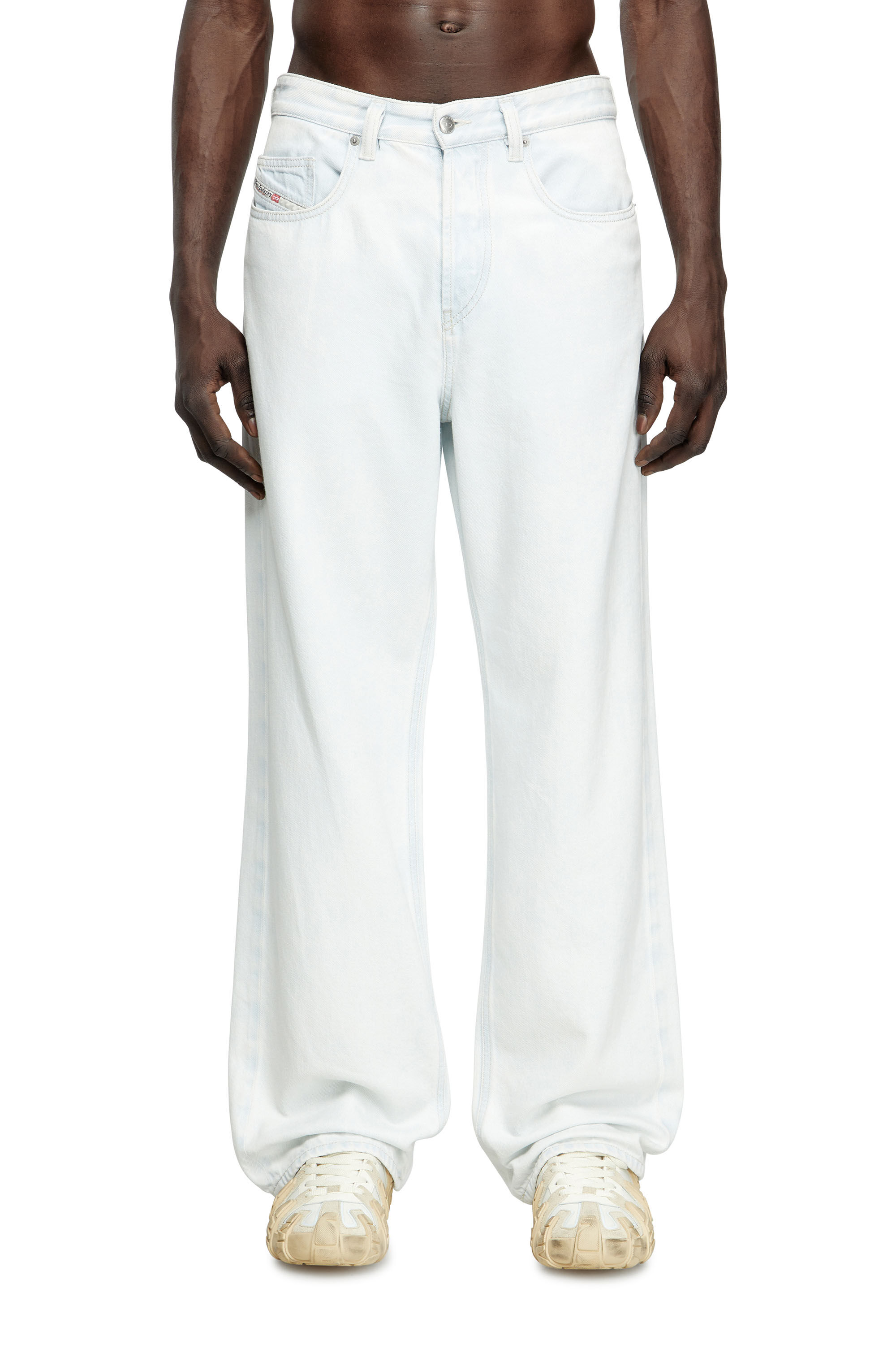 Men's Relaxed Jeans | Light Blue | Diesel 2001 D-Macro