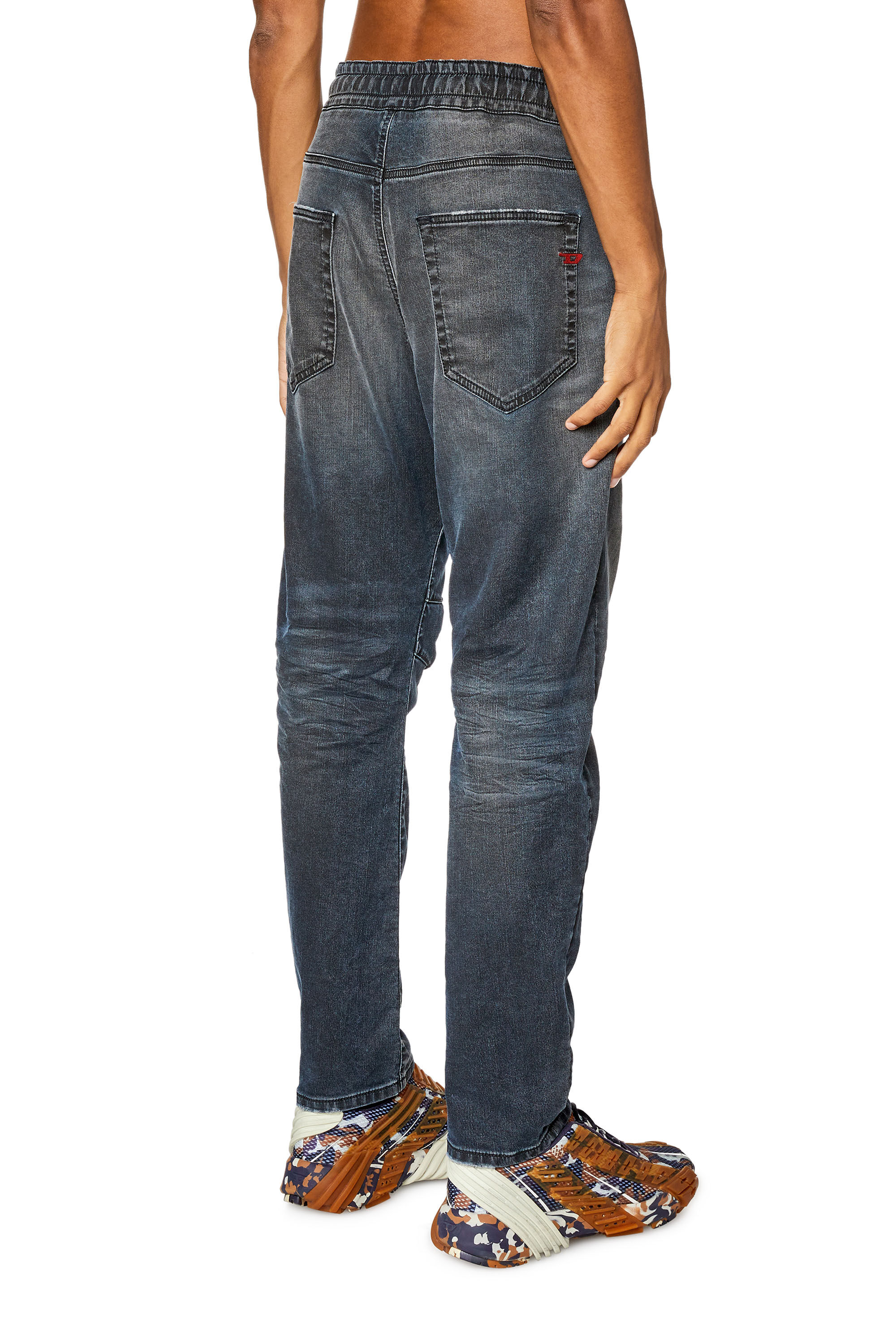 Men s Tapered Jeans Dark blue Diesel 2040 D Amage Joggjeans