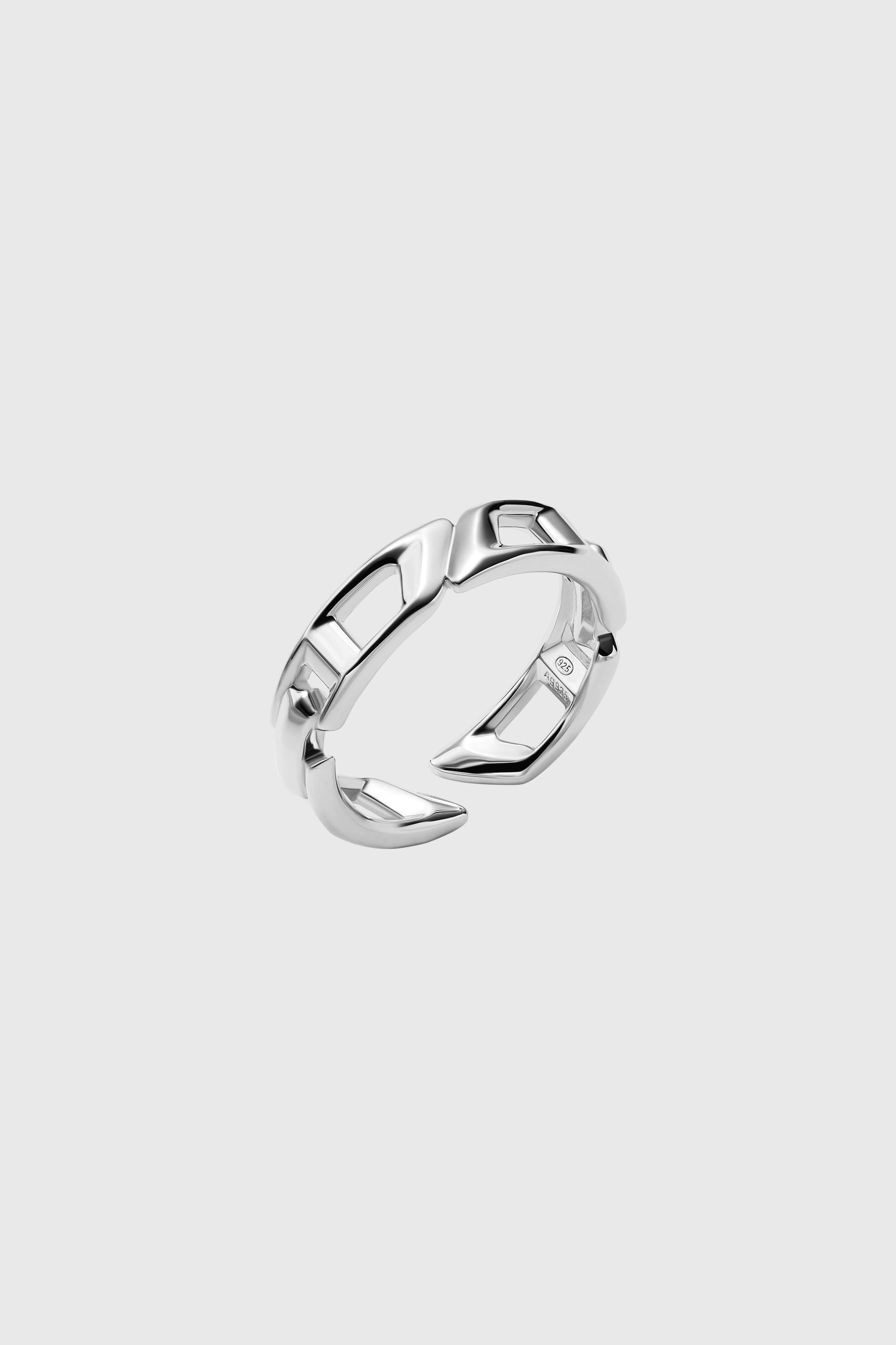 DIESEL シルバーリング　 DL1349 Women's D Logo Sterling Silver Band Ring | Silver | Diesel {{Country}}