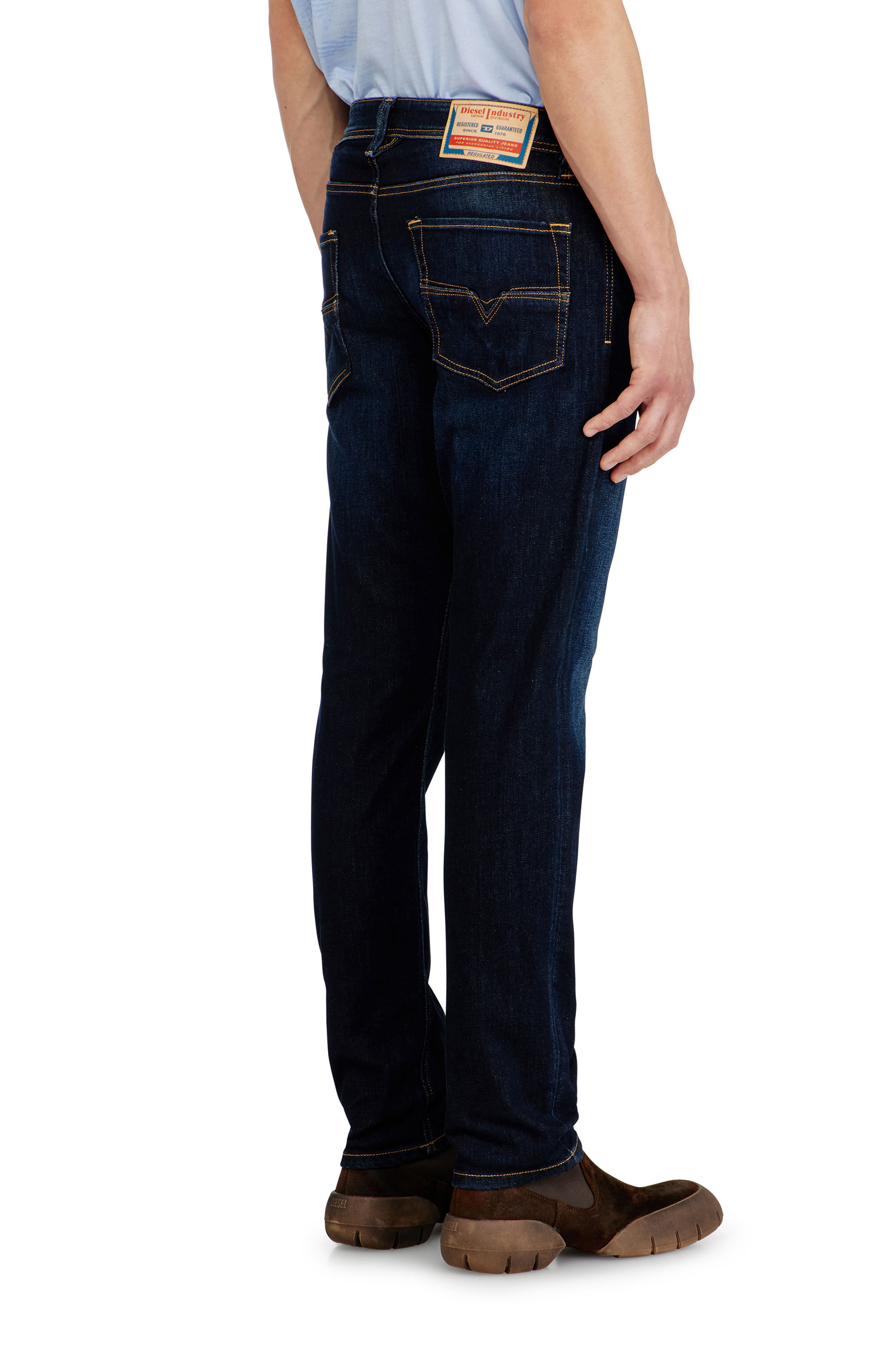 Men's Regular Jeans | Low Waist 1986 Larkee-BeexDark Blue | Diesel TR