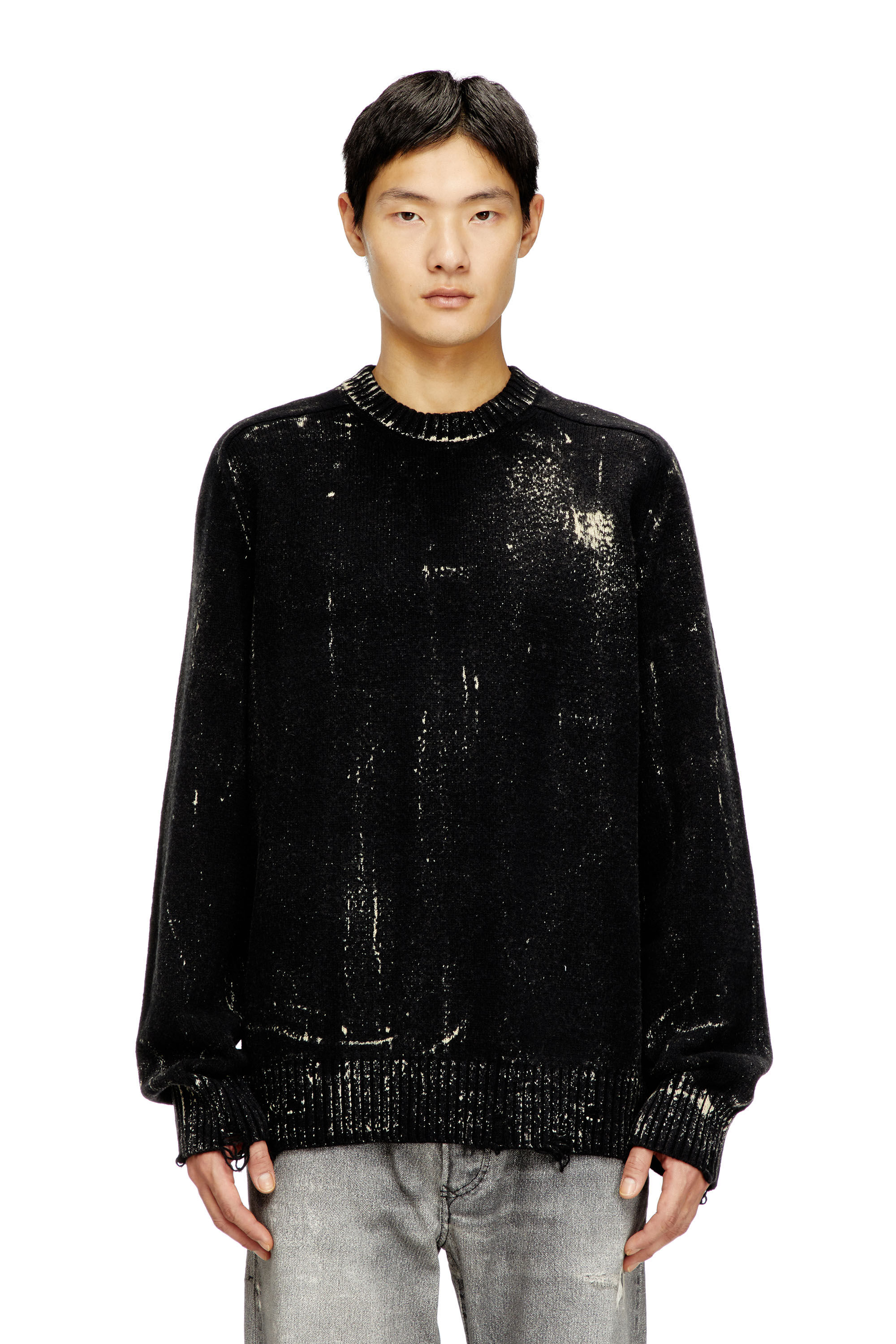 DIESEL ブラック タイトセーター Men's Distressed jumper in wool blend | Black | Diesel