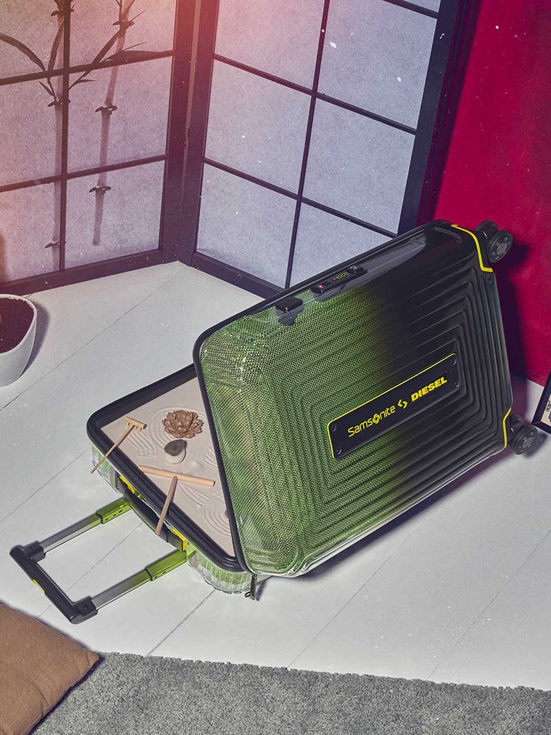 Men's Accessories: Bags, Wallets, Fragrance| Diesel.com