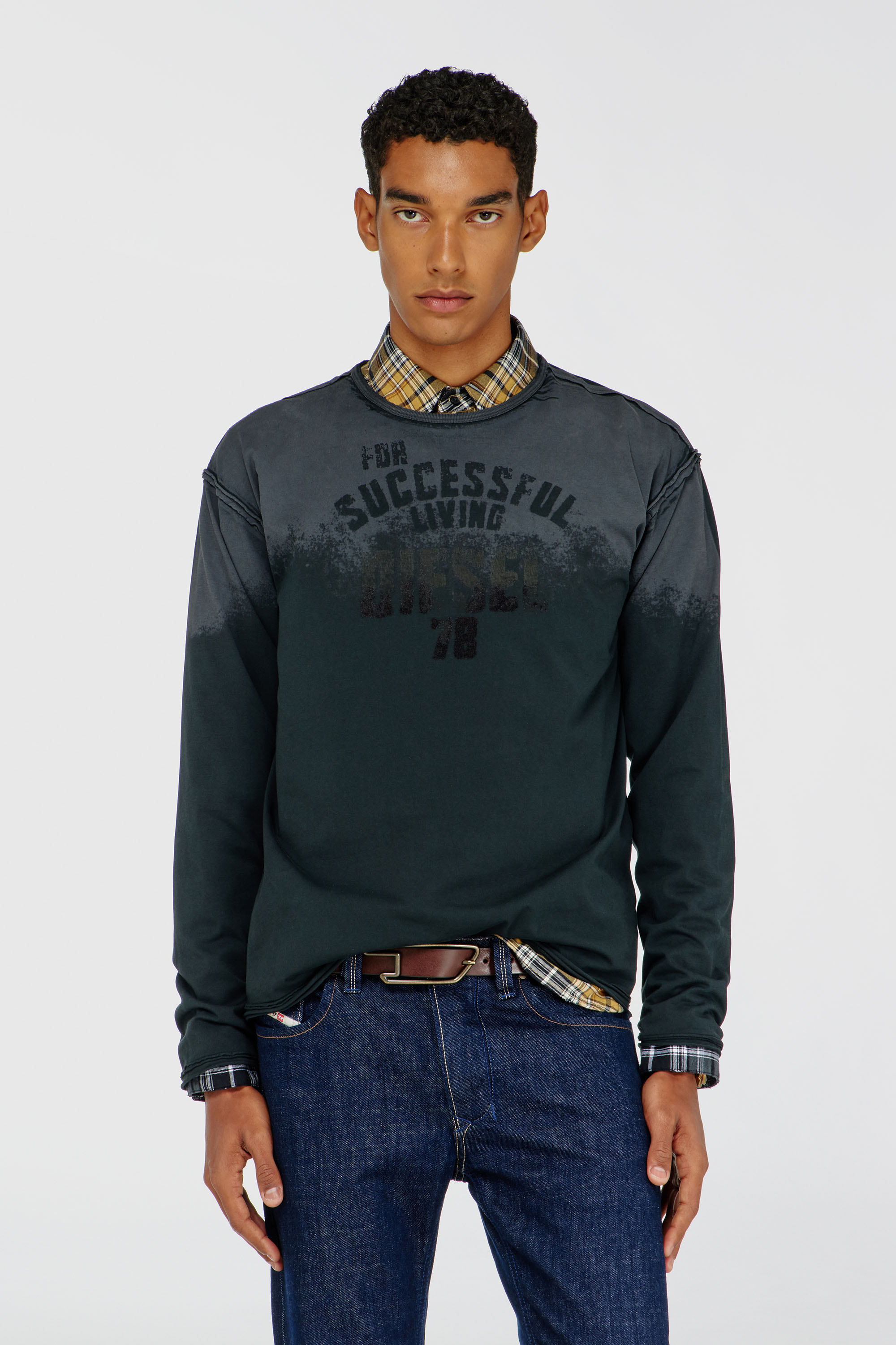 Diesel - T-NORM-LS-RAW-NC, Man's Long-sleeve T-shirt with corroded effect and raw seams in Dark grey - 1