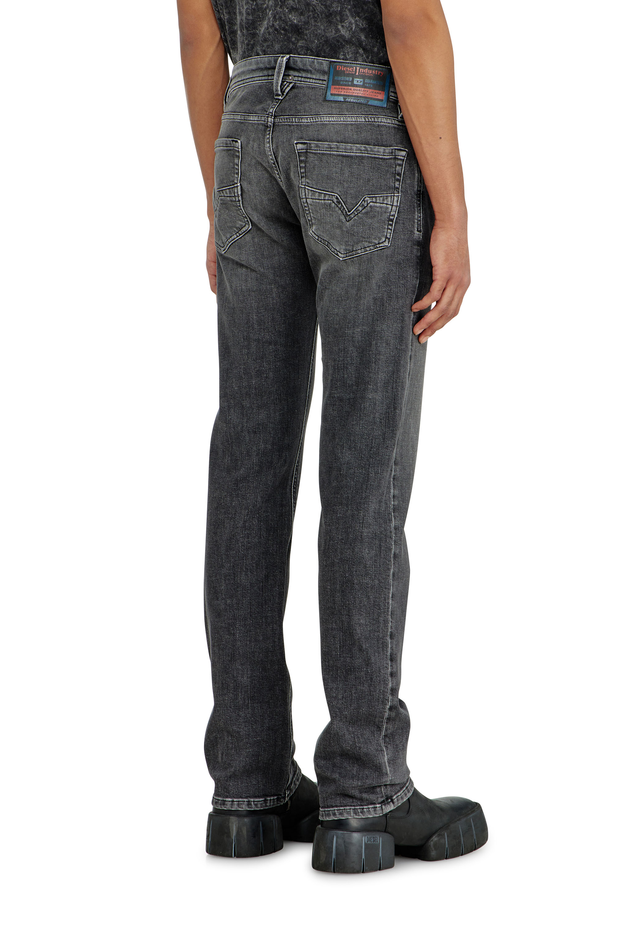 Diesel - Man's Regular Jeans 1985 Larkee 0HDBD, Black/Dark grey - 5
