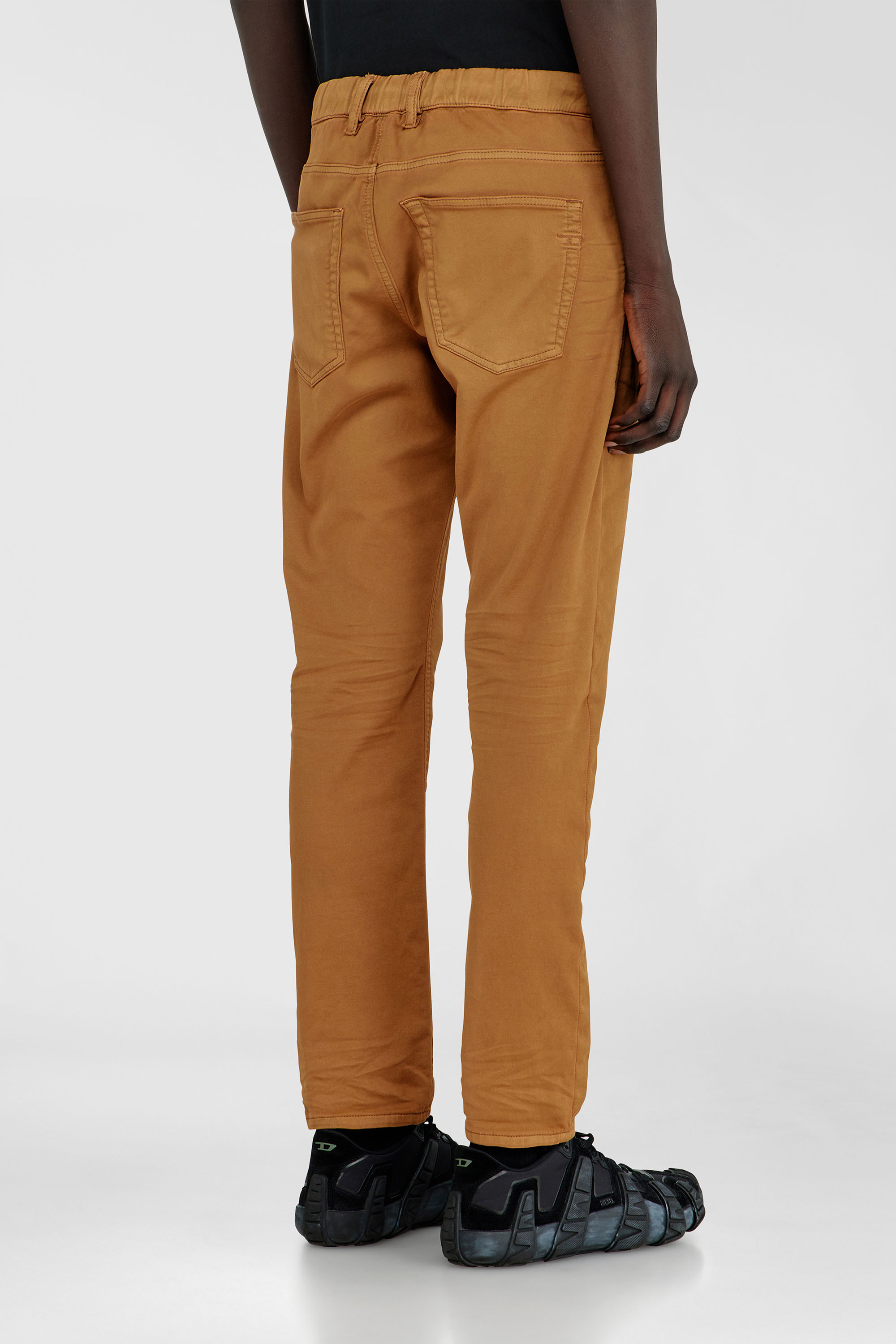 Diesel - Man's Regular 2032 D-Krooley-BW Joggjeans&reg; 0670M, Camel - 3
