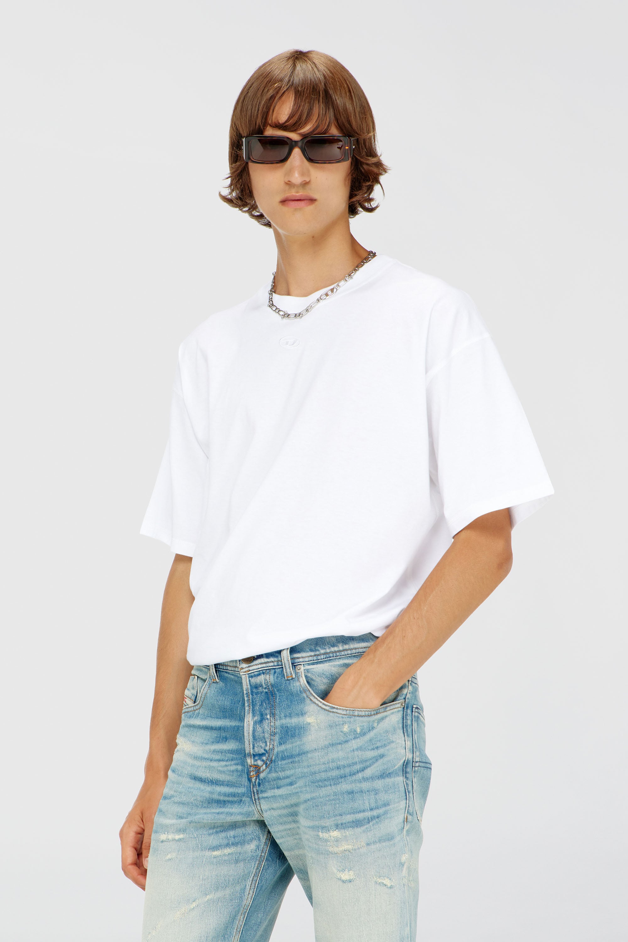 Diesel - T-LUCIEN-IHBI, Man's Relaxed T-shirt in organic cotton in White - 1