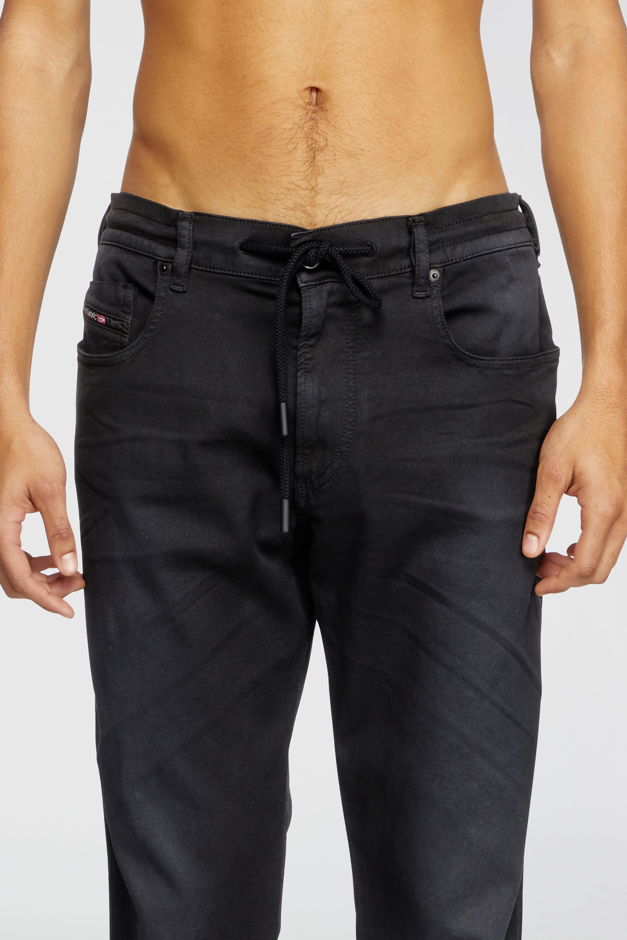 Diesel - Man's Slim 2062 D-Strukt Joggjeans&reg; 0670M, Black - 5