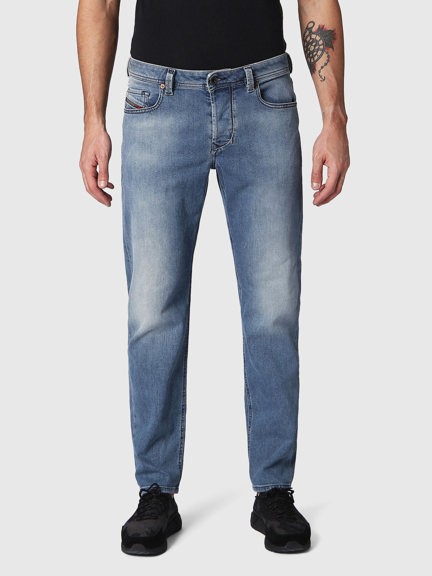 LARKEE-BEEX 084RB Tapered Jeans Man | Diesel Online Store