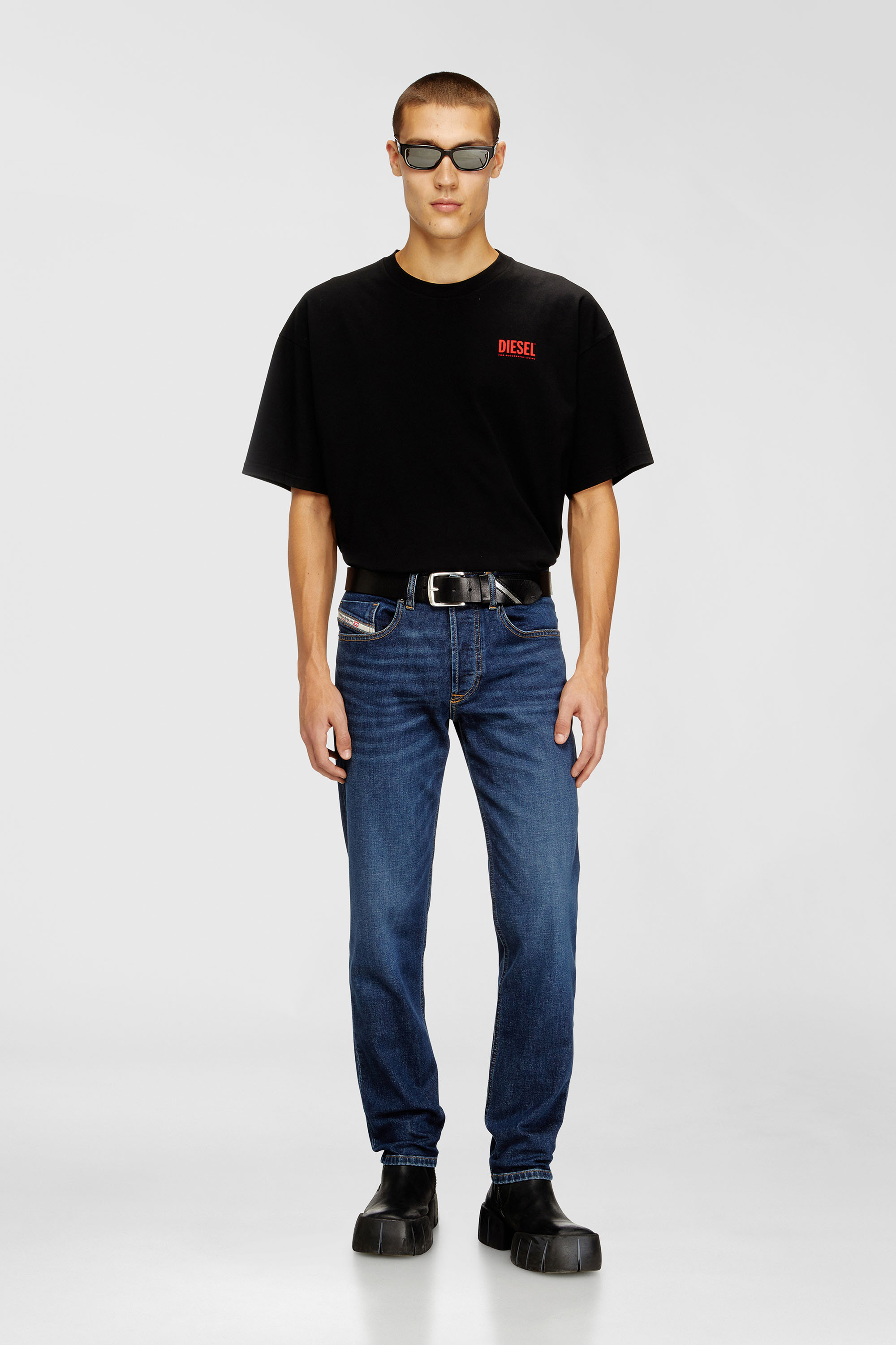 Diesel - Man's Regular Jeans 2023 D-Finitive 0ADBG, Medium blue - 1