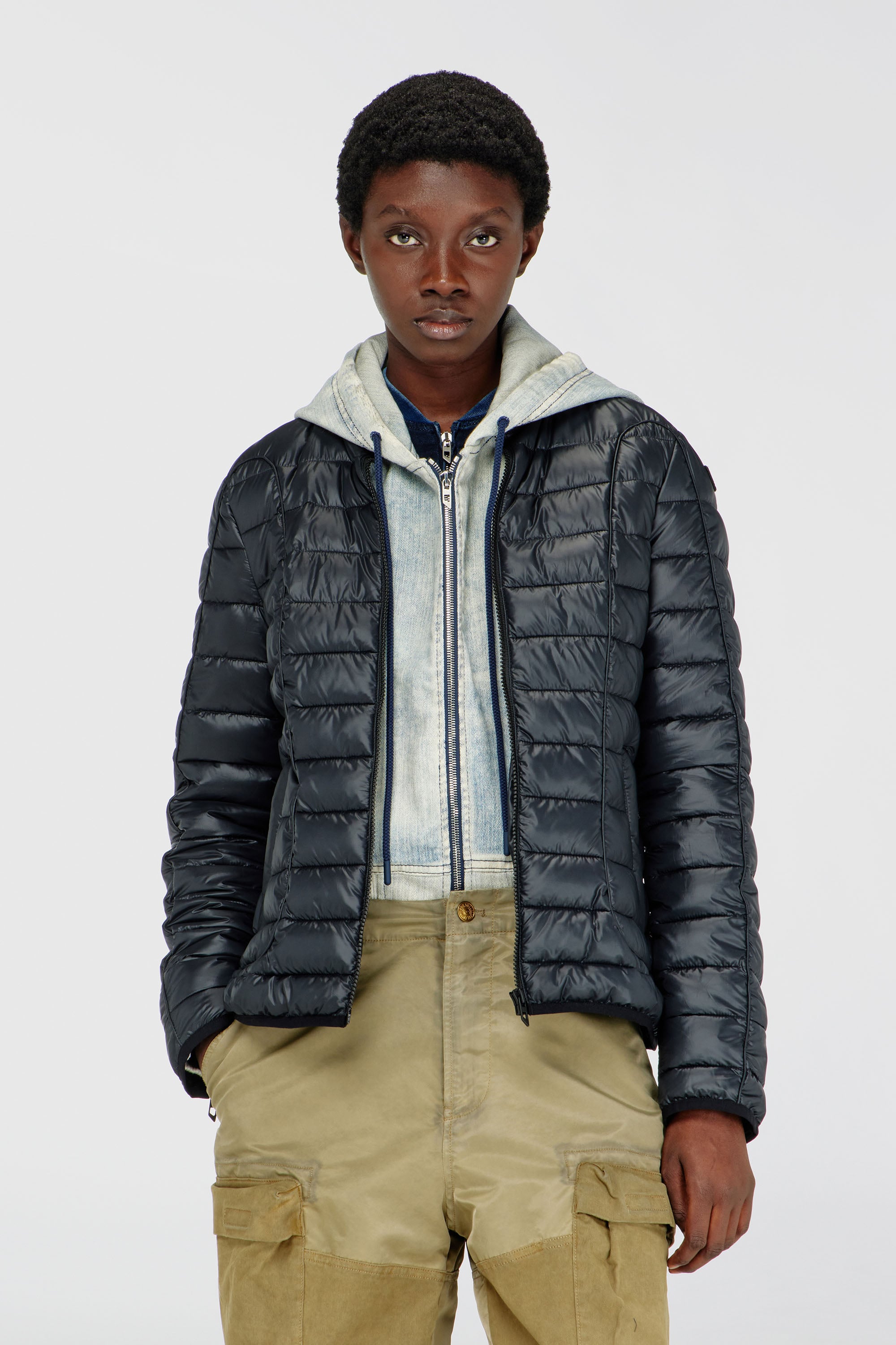 Diesel - W-PILOT-FEM, Woman's Puffer jacket with biker details in Black - 3