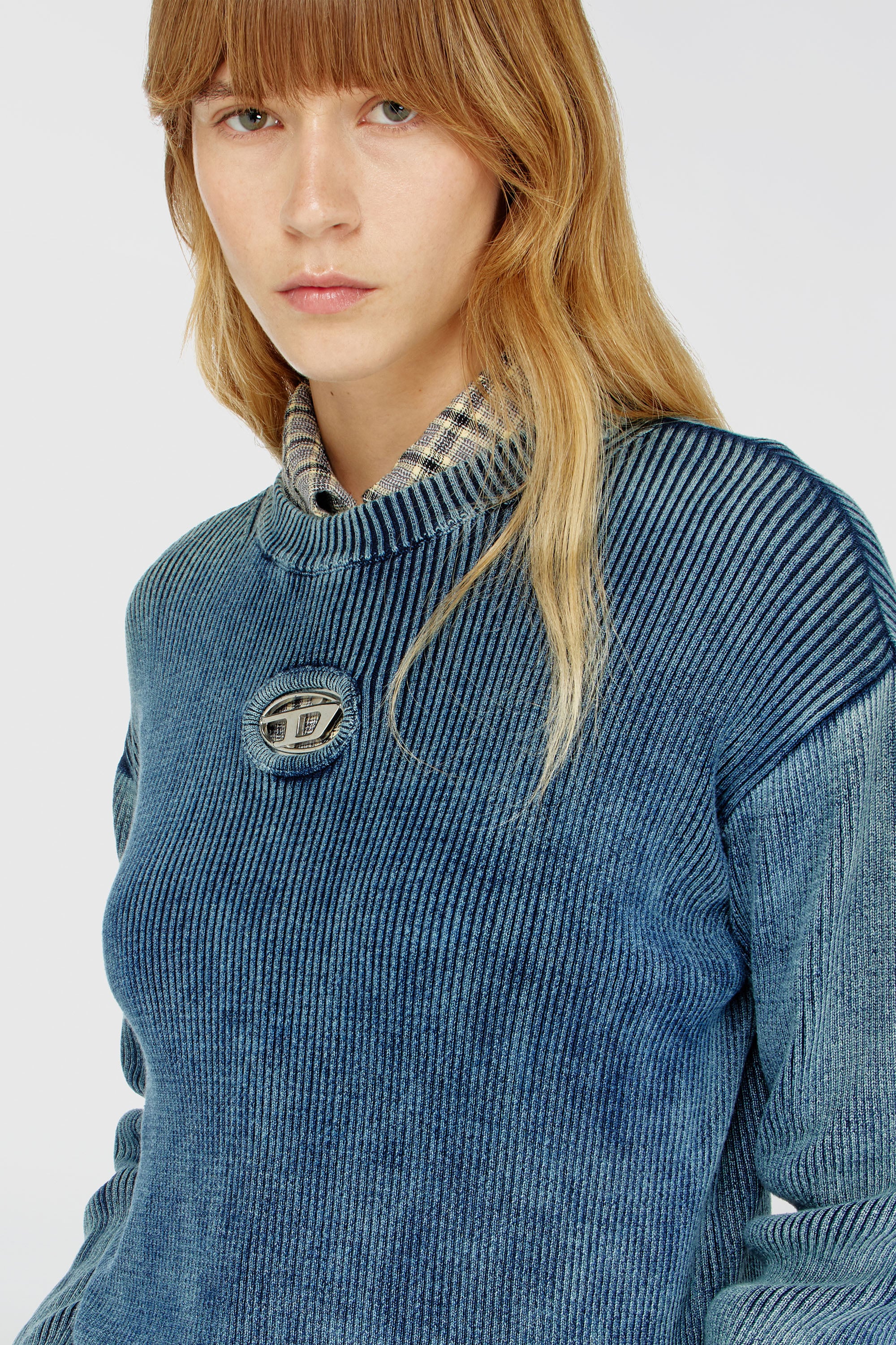Diesel - M-ANCHOREX, Woman's Cut-out ribbed jumper with Oval D plaque in Blue - 5