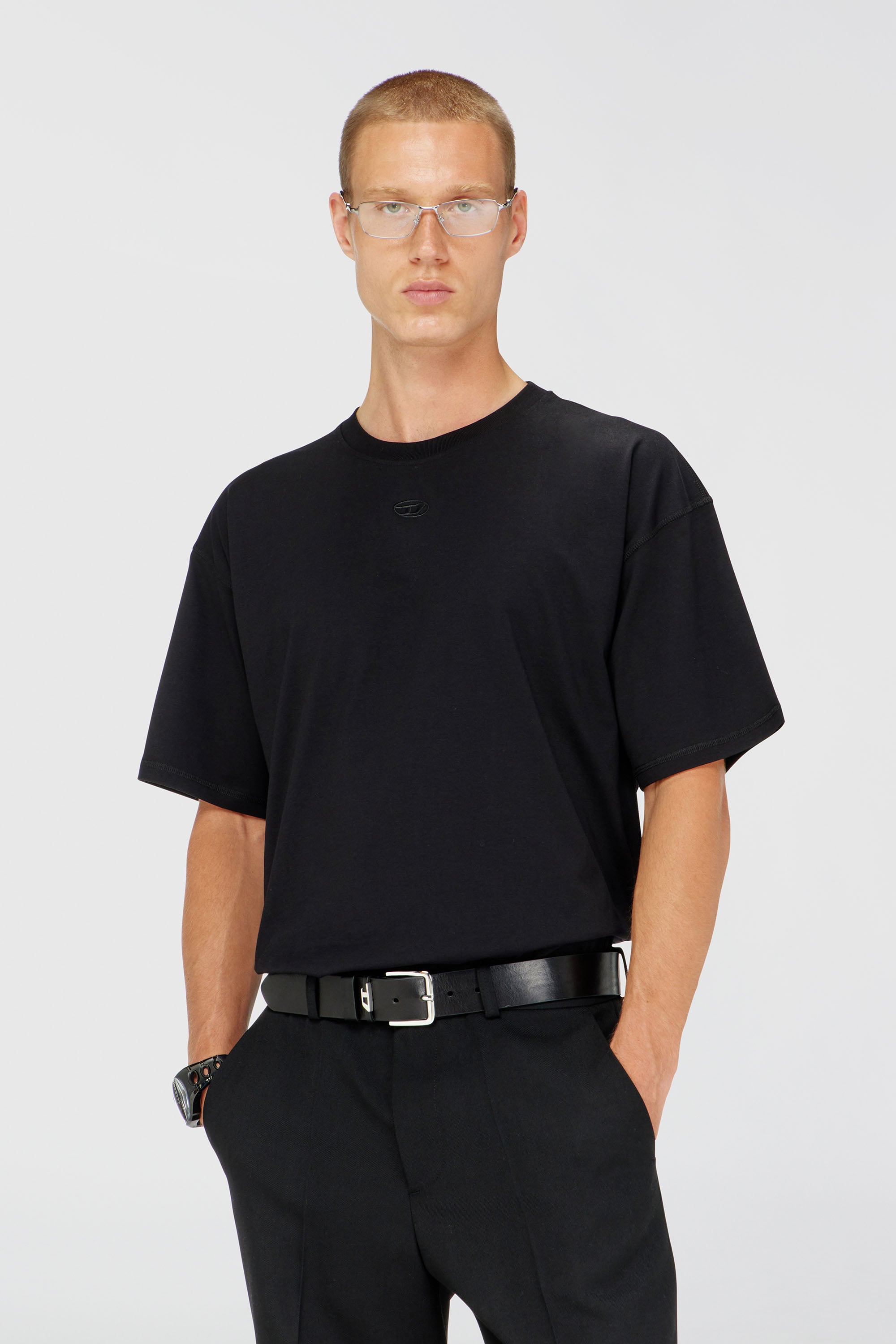 Diesel - T-LUCIEN-IHBI, Man's Relaxed T-shirt in organic cotton in Black - 1