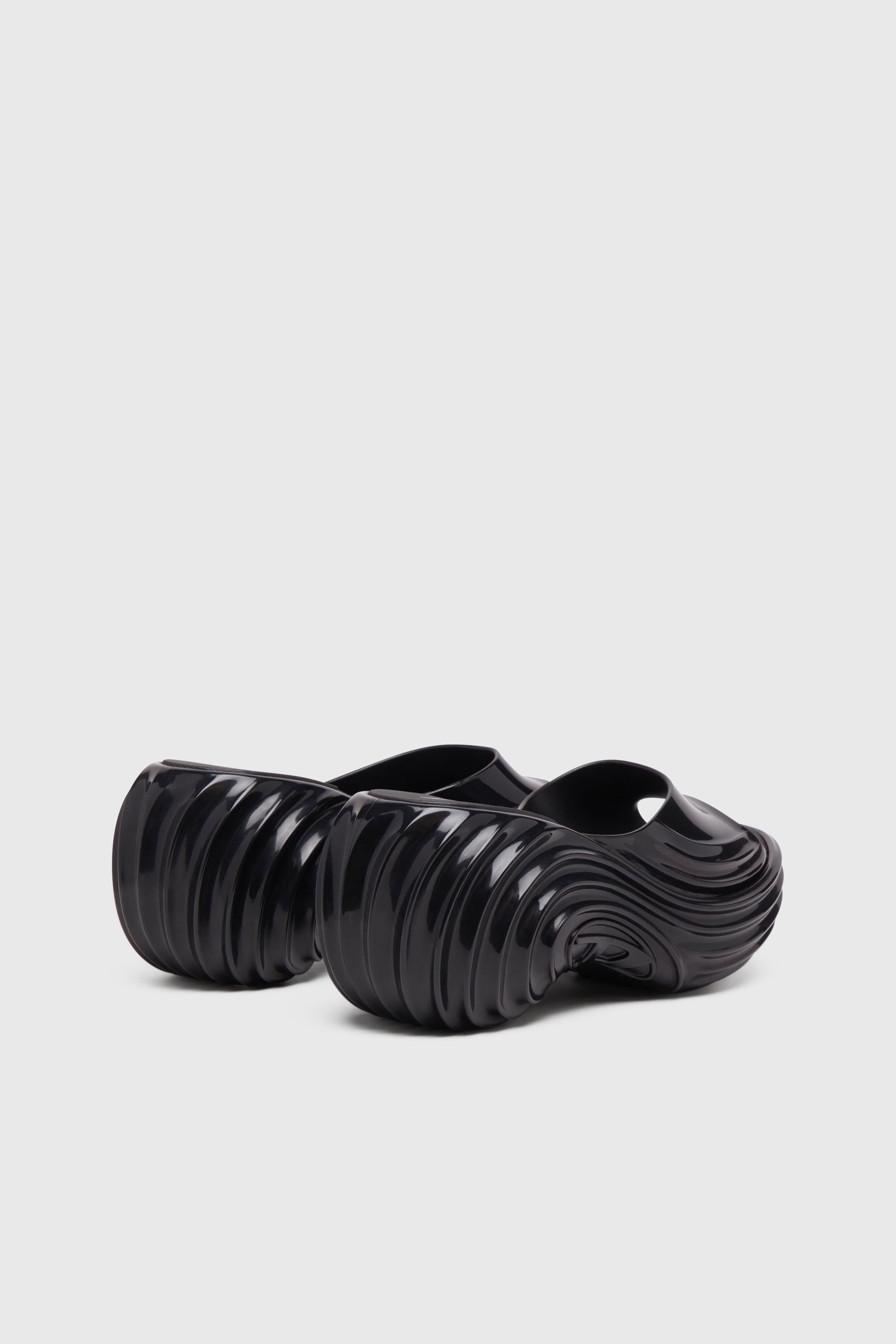 Diesel - MELISSA QUANTUM PLATFORM, Woman's Platform mule in Melflex&reg; in Black - 3