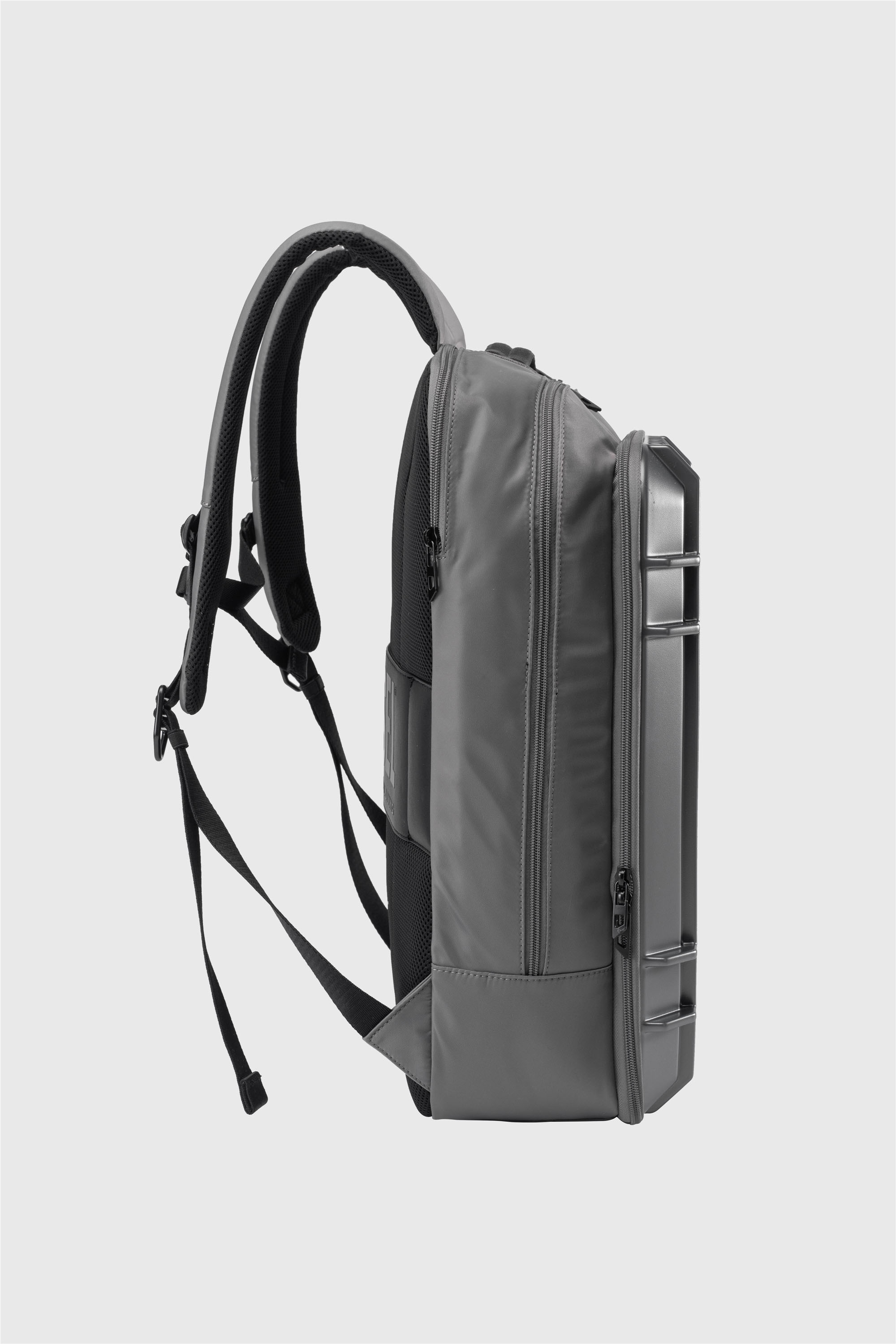 Diesel - DIESEL PC STRONG IMAGE BACKPACK- DSB005, Unisex's Rugged travel backpack in Dark grey - 4