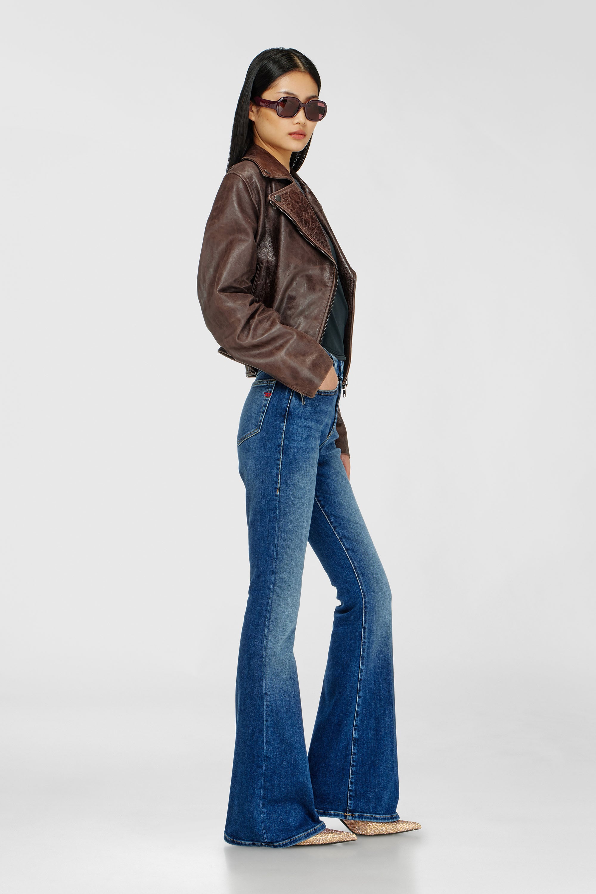 Diesel - Woman's Bootcut Jeans 1973 D-Partt 0ILDX, Medium blue - 1