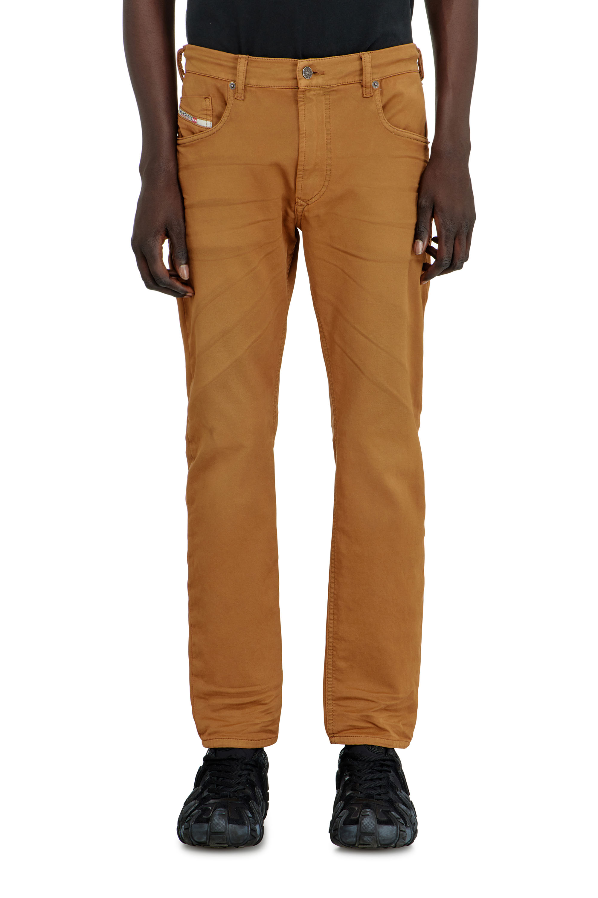 Diesel - Man's Regular 2032 D-Krooley-BW Joggjeans&reg; 0670M, Camel - 3