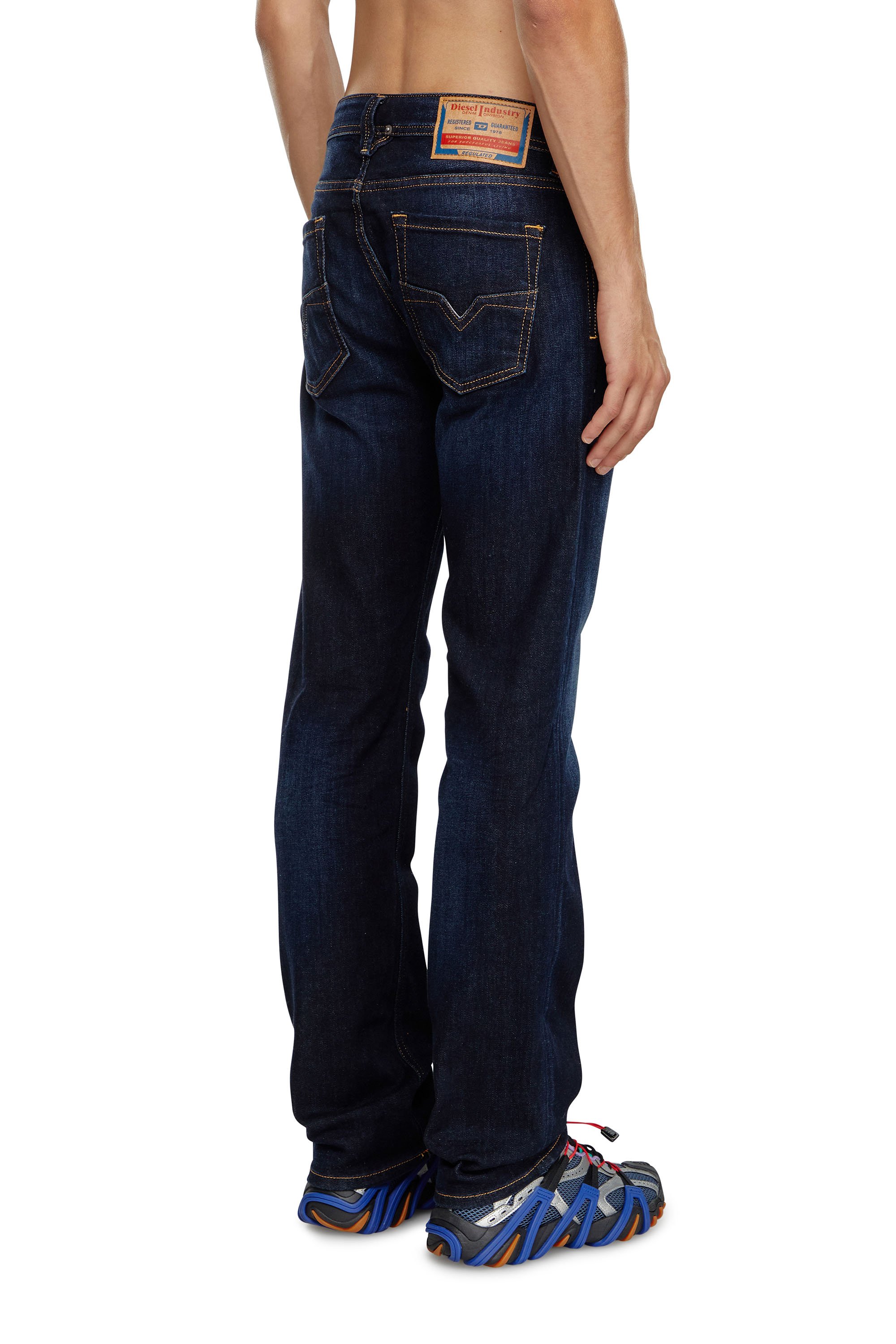 Diesel - Man Straight Jeans 1985 Larkee 009ZS, Dark Blue - Image 3