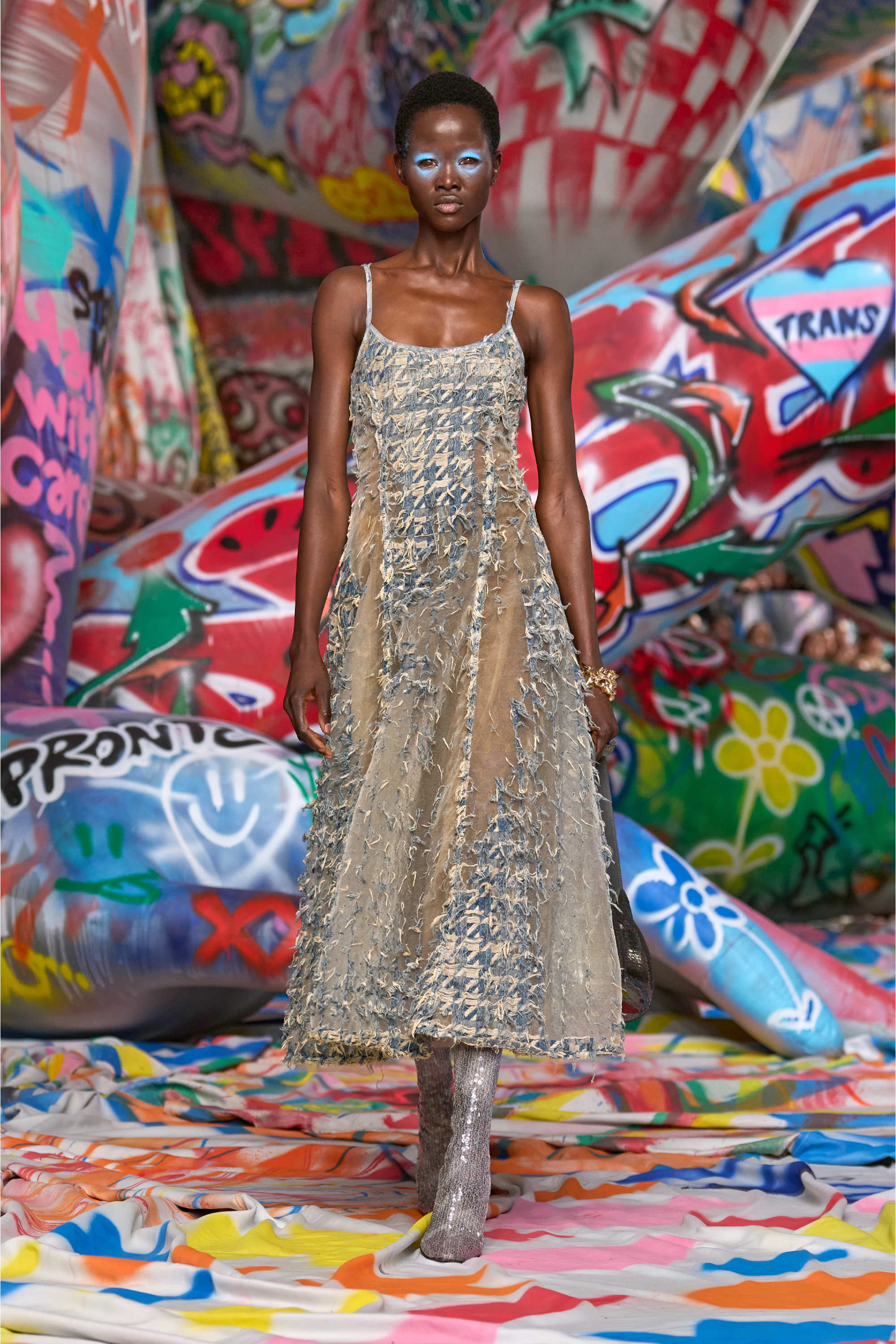 Diesel - DE-SWEENEY-LONG-FSH, Woman's Long skirt in dévoré houndstooth denim in Light Blue - 6