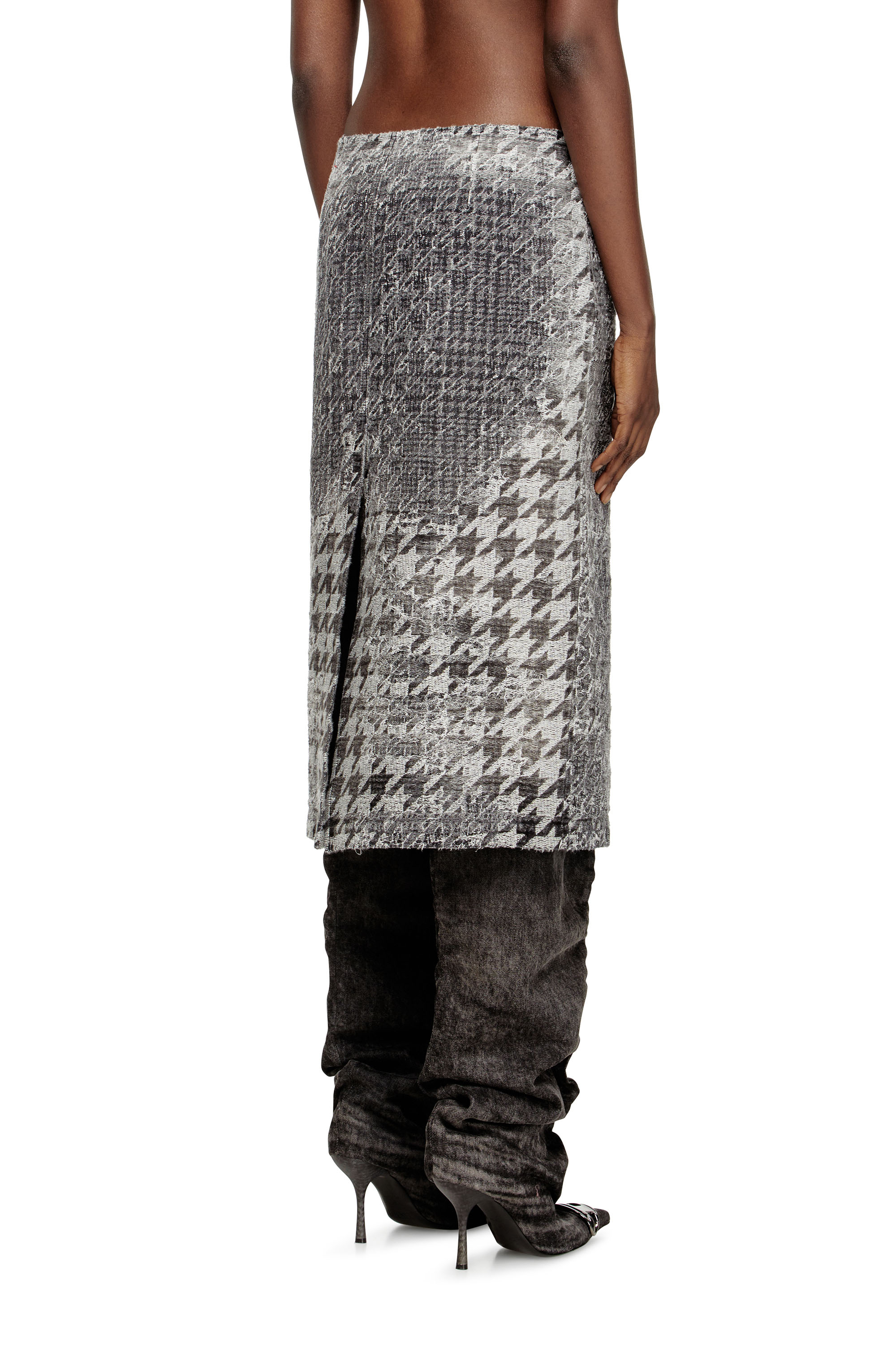 Diesel - DE- RATHIAN-FSH, Woman's Midi skirt in Prince of Wales jacquard denim in Black/Dark grey - 4
