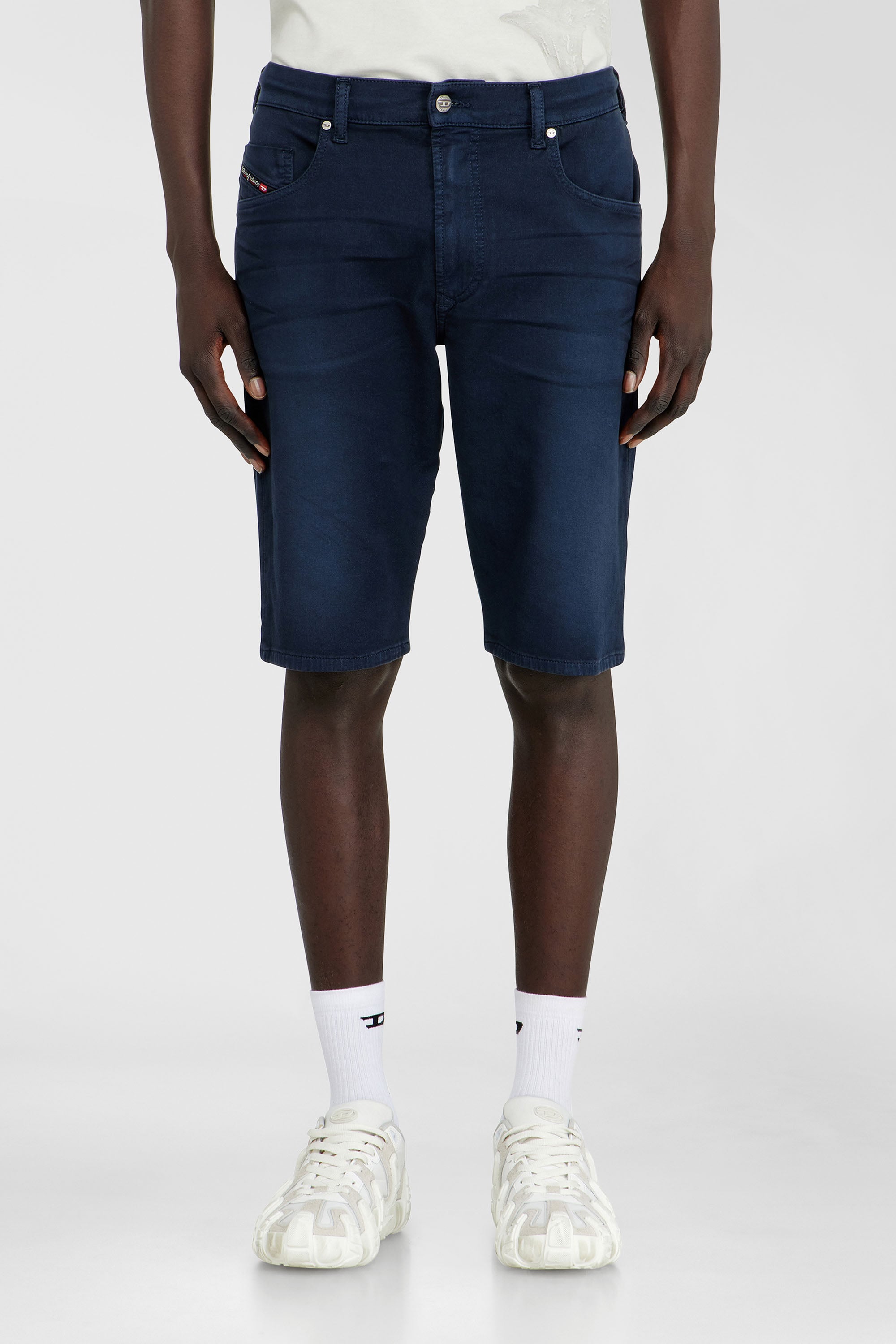 Diesel - 2033 D-KROOLEY-SHORT-BW JOGG, Man's Slim shorts in coloured denim in Dark Blue - 3
