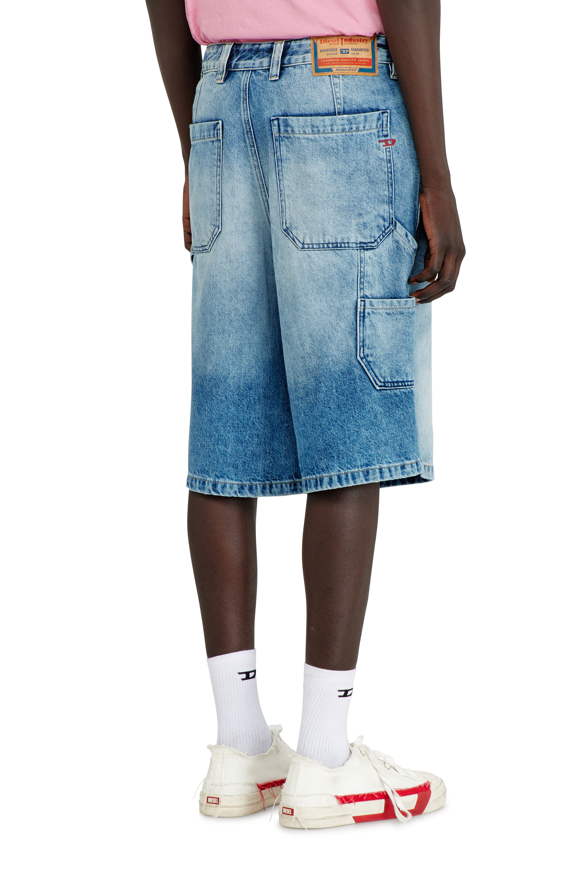 Diesel - D-LIVERY-W-SHORT, Man's Relaxed shorts in fluid denim with abrasions in null - 3