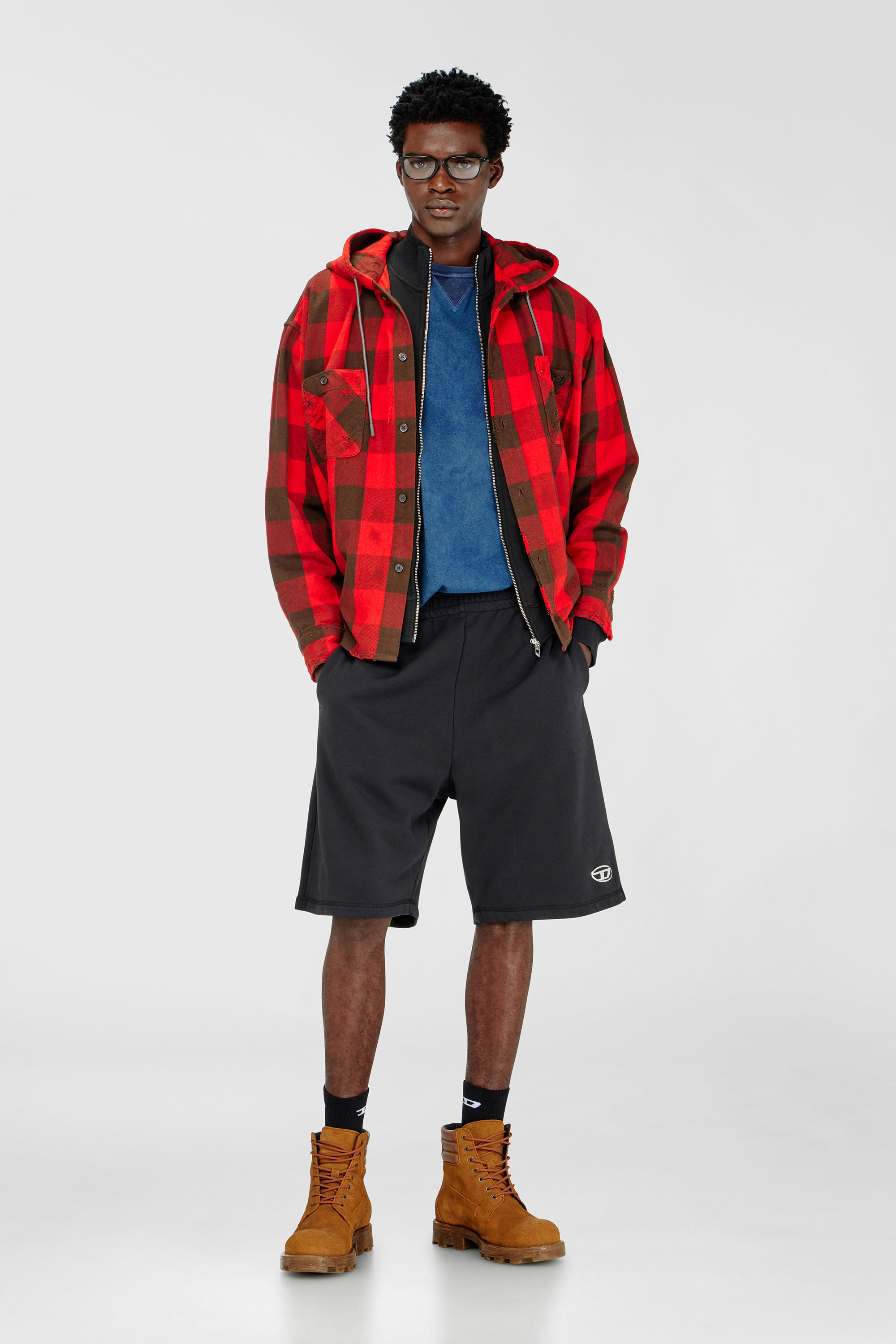 Diesel - P-MARSHY-IOD, Man's Fleece shorts with metallic Oval D in Black - 1