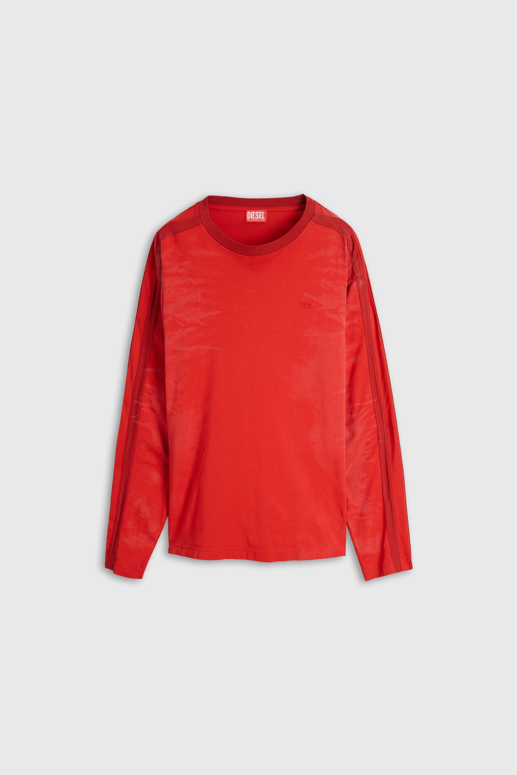 T-ATE, Red