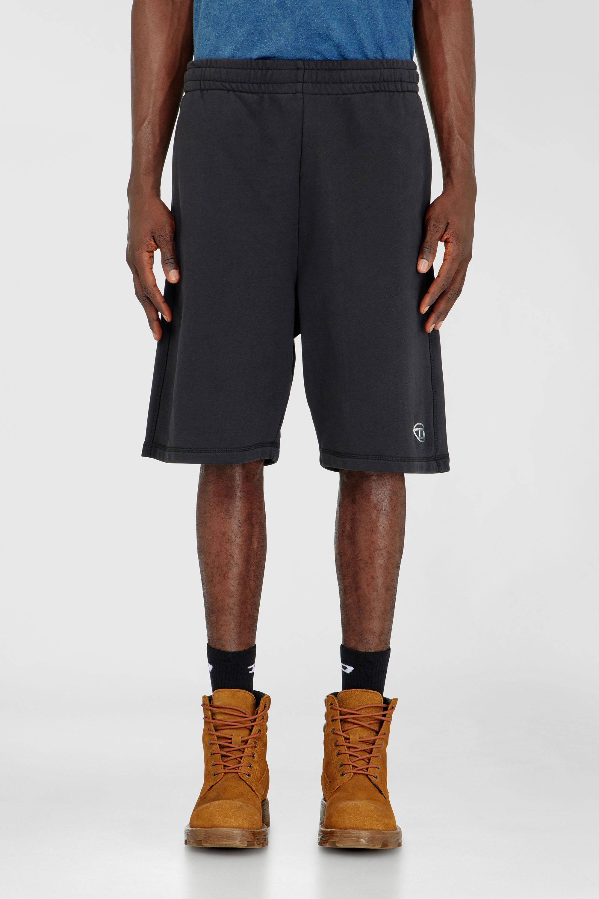 Diesel - P-MARSHY-IOD, Man's Fleece shorts with metallic Oval D in Black - 3