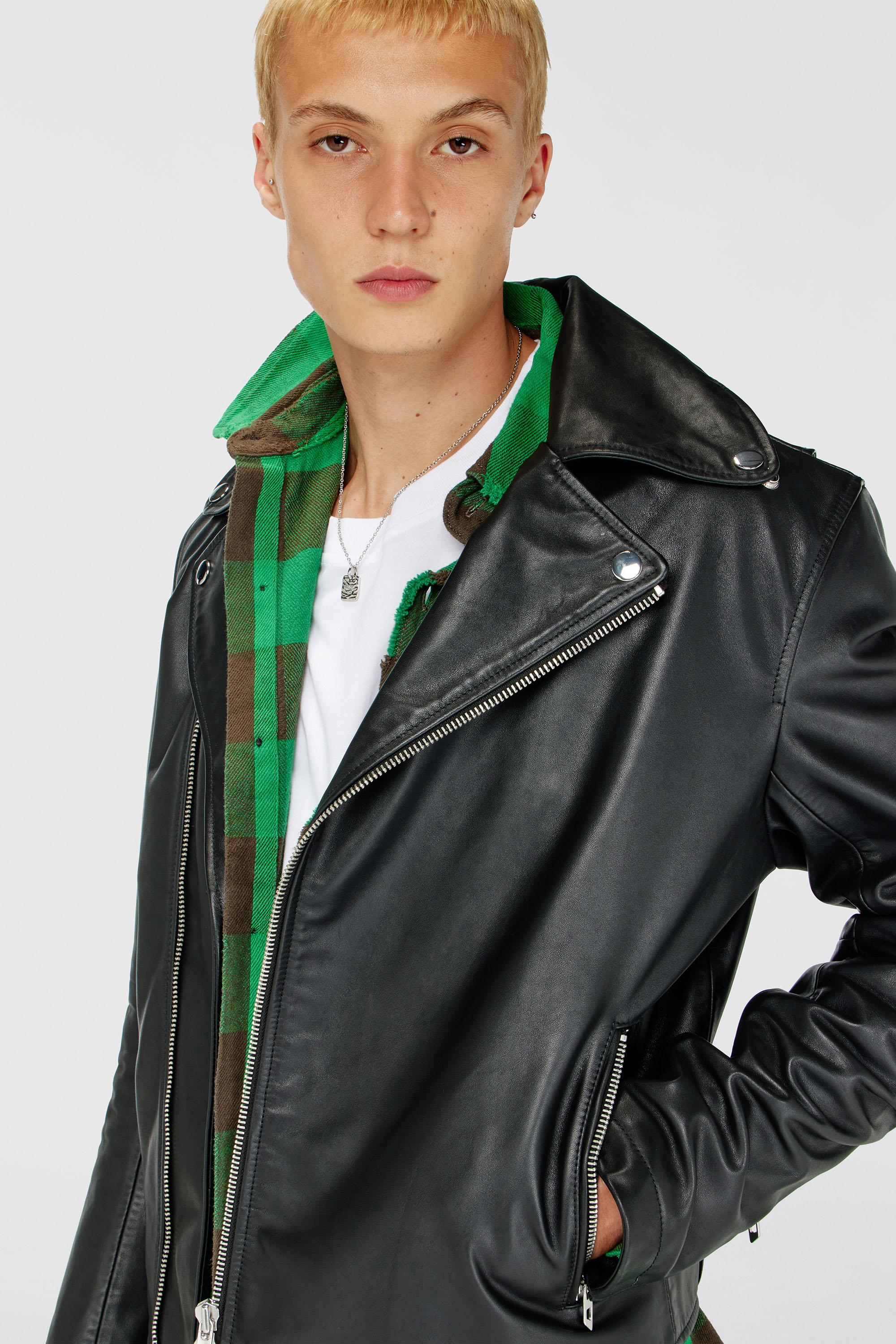 Men's Biker jacket in waxed leather | Black | Diesel TR
