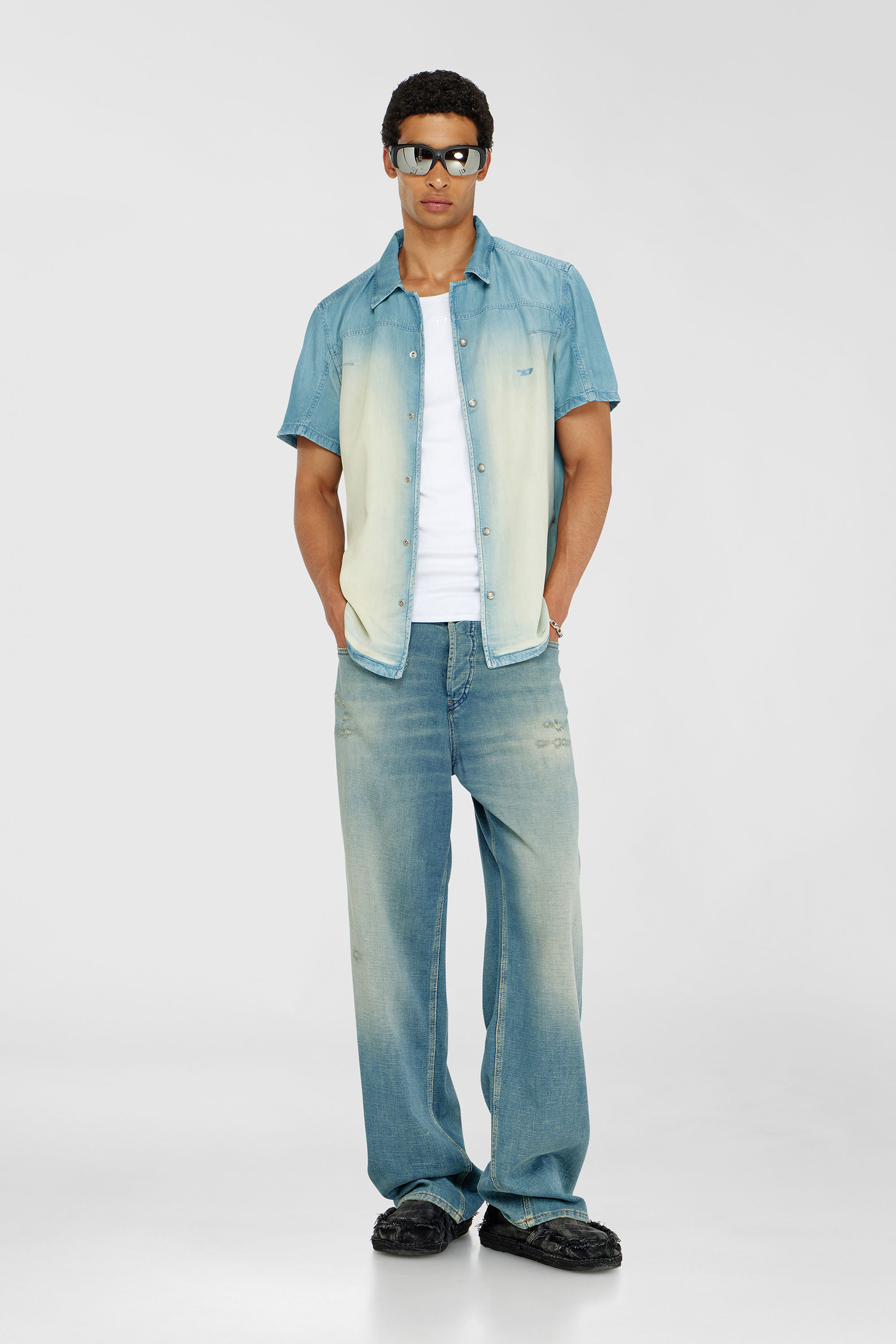 Diesel - D-CLARIVO-S, Man's Short-sleeve shirt in fluid overdyed denim in Light Blue - 1