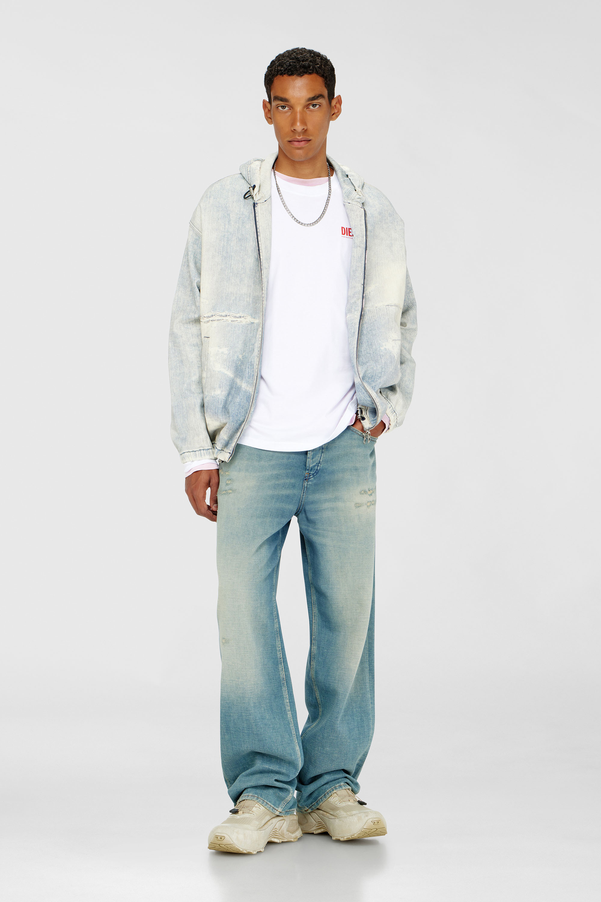 Diesel - T-BOXT-LS-BISK, Man's Relaxed long-sleeve T-shirt with Biscotto logo in White - 1