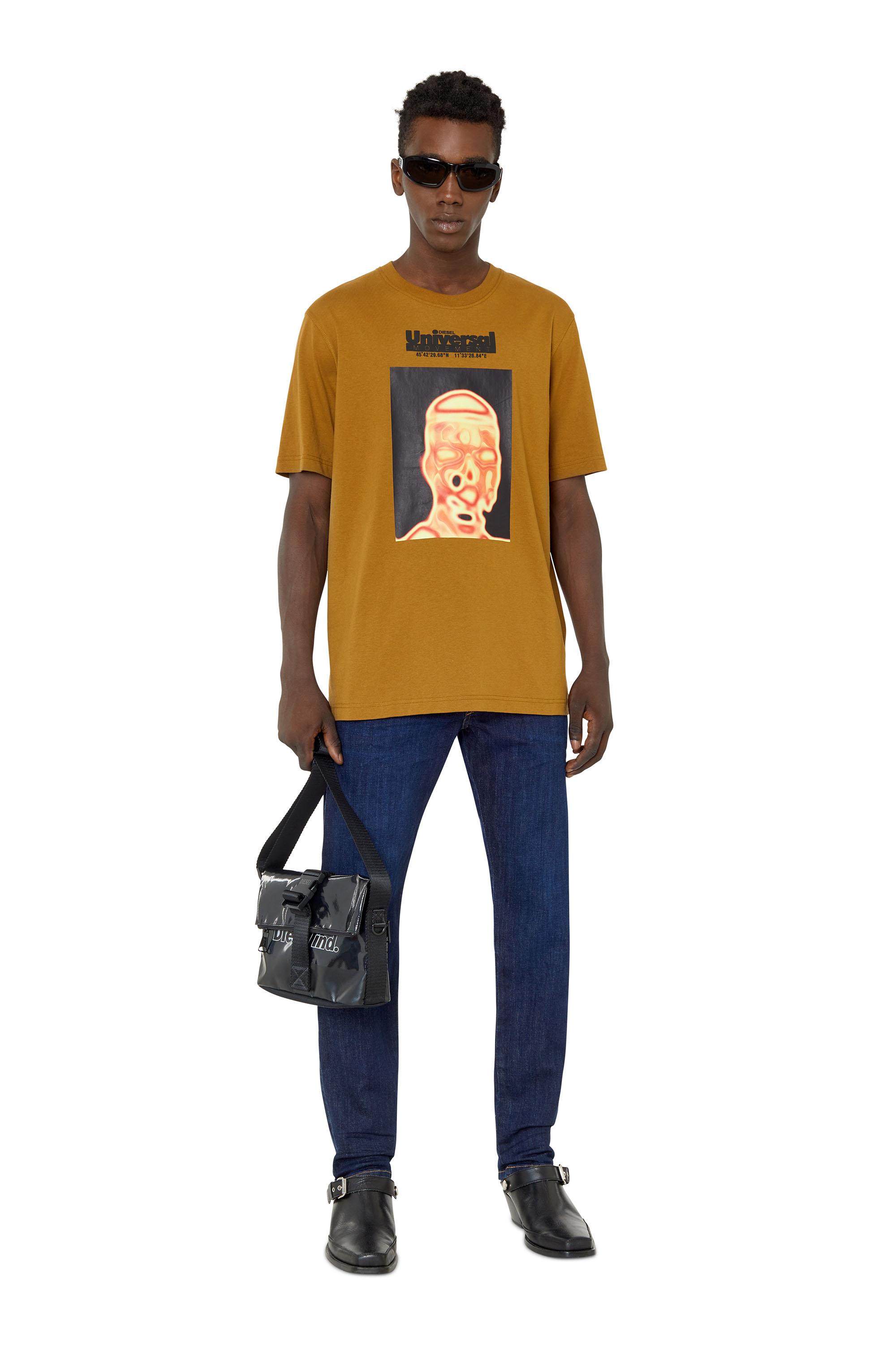 Men's Apparel: Jackets, T shirts, Sweatshirts, Pants | Diesel®
